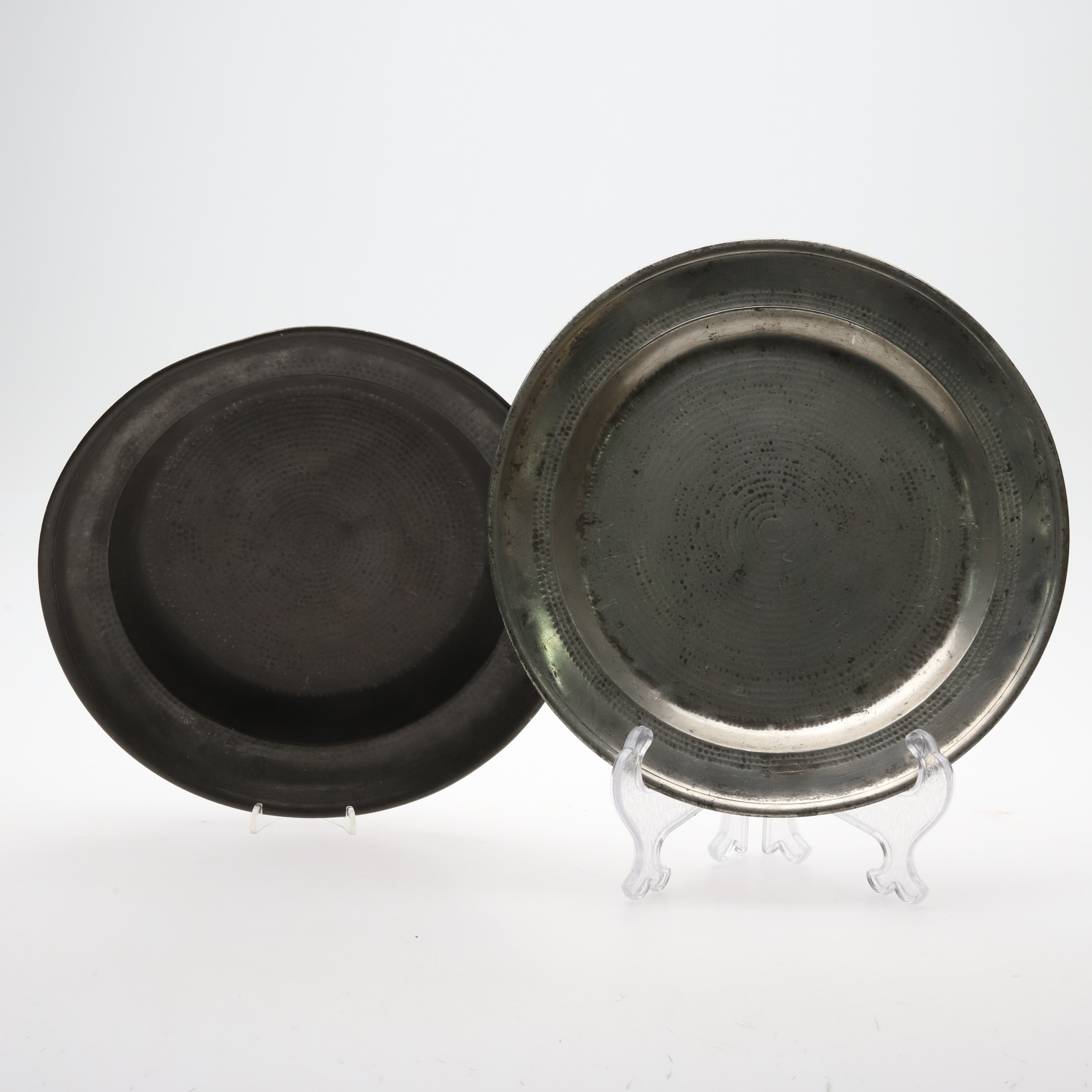 TENNFAT, 2 st, Fyrstämplade, R.S Bengtsson samt Nils Justelius. 17-1800-tal.