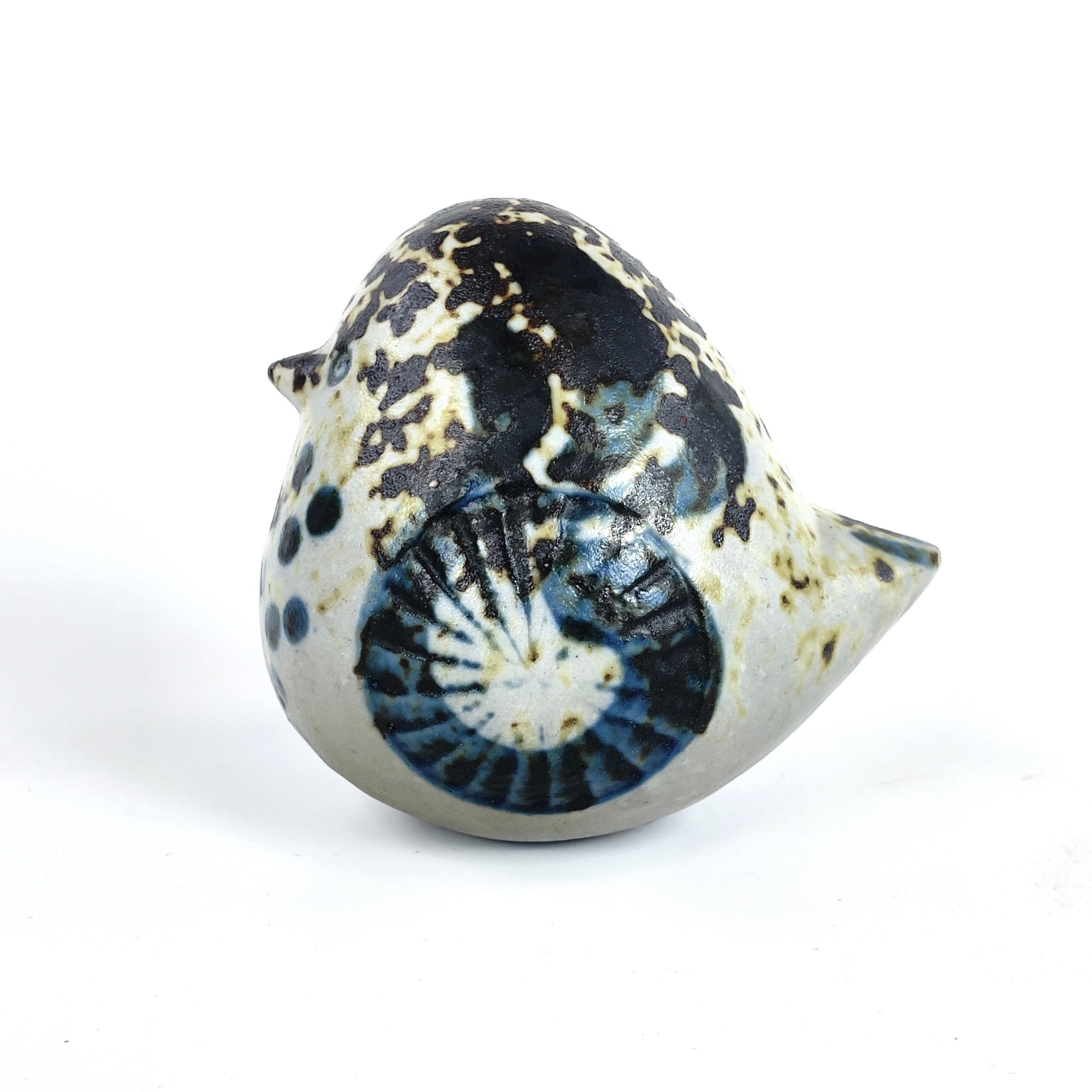 LISA LARSON. Figurin, fågel ur serien "Fåglar", stengods, Gustavsberg.