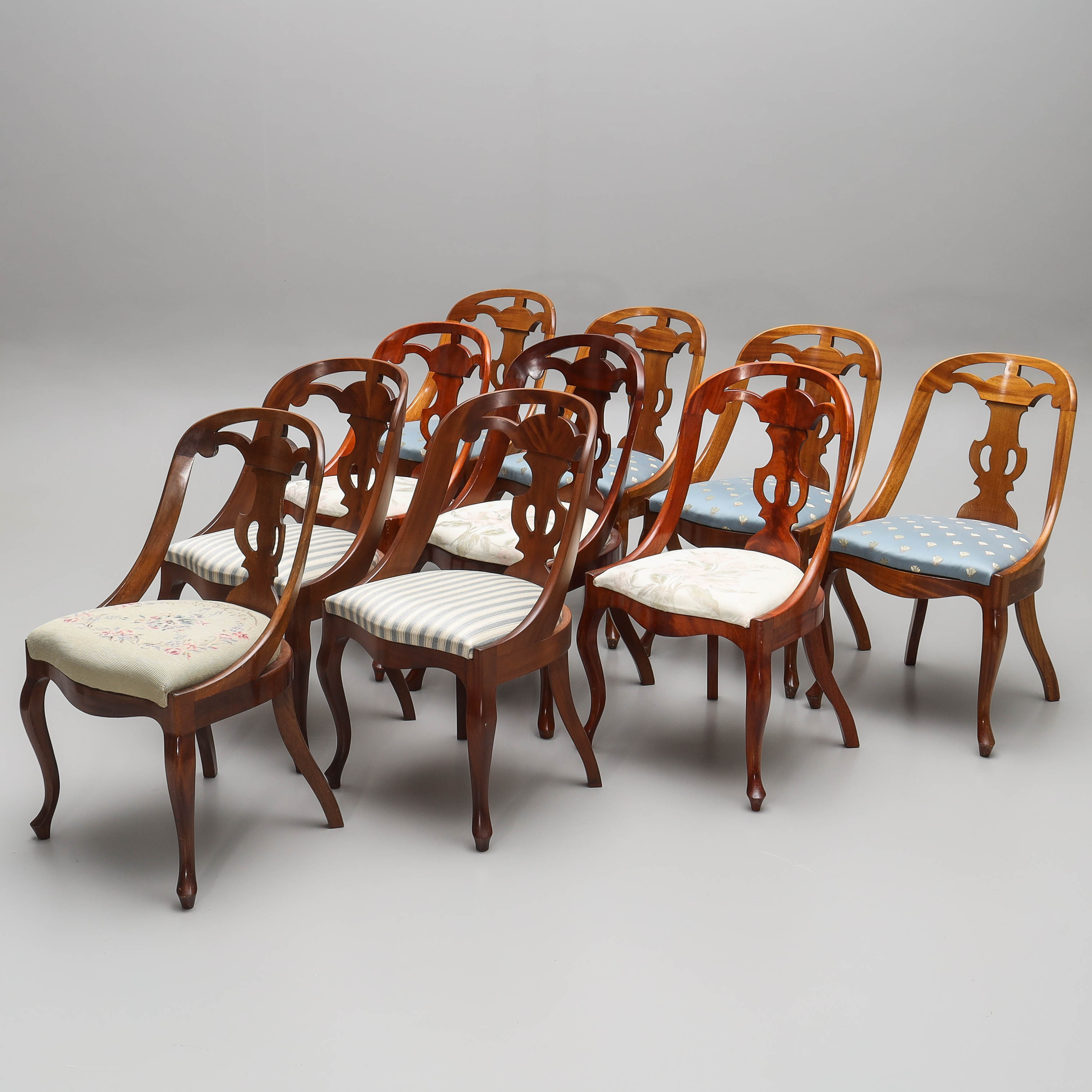 STOLAR, 10 st, "Göteborgsstolar", blandade träslag, 1900-talets senare del.