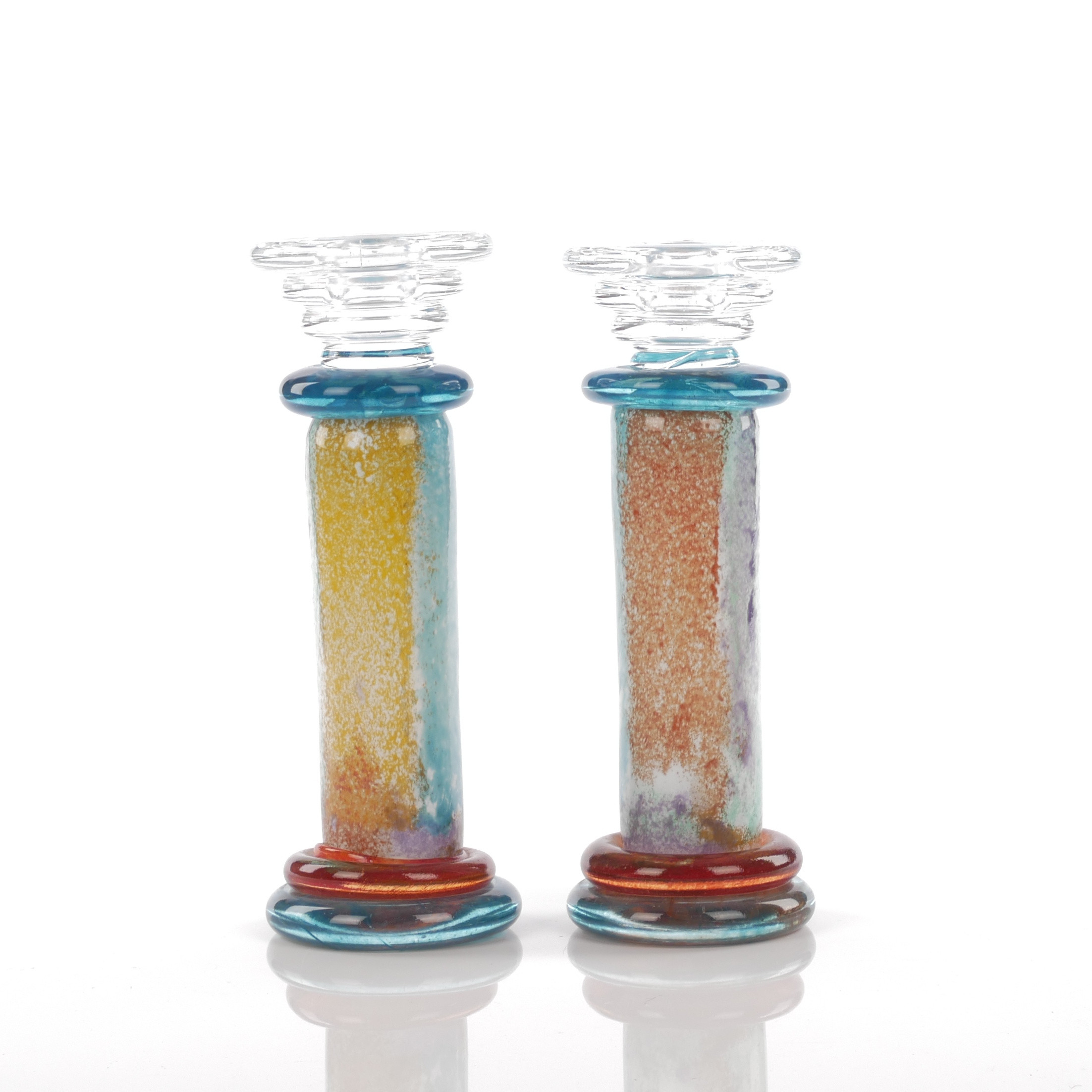 KJELL ENGMAN. Ljusstakar, ett par, "Cancan", konstglas, Kosta Boda, signerade.