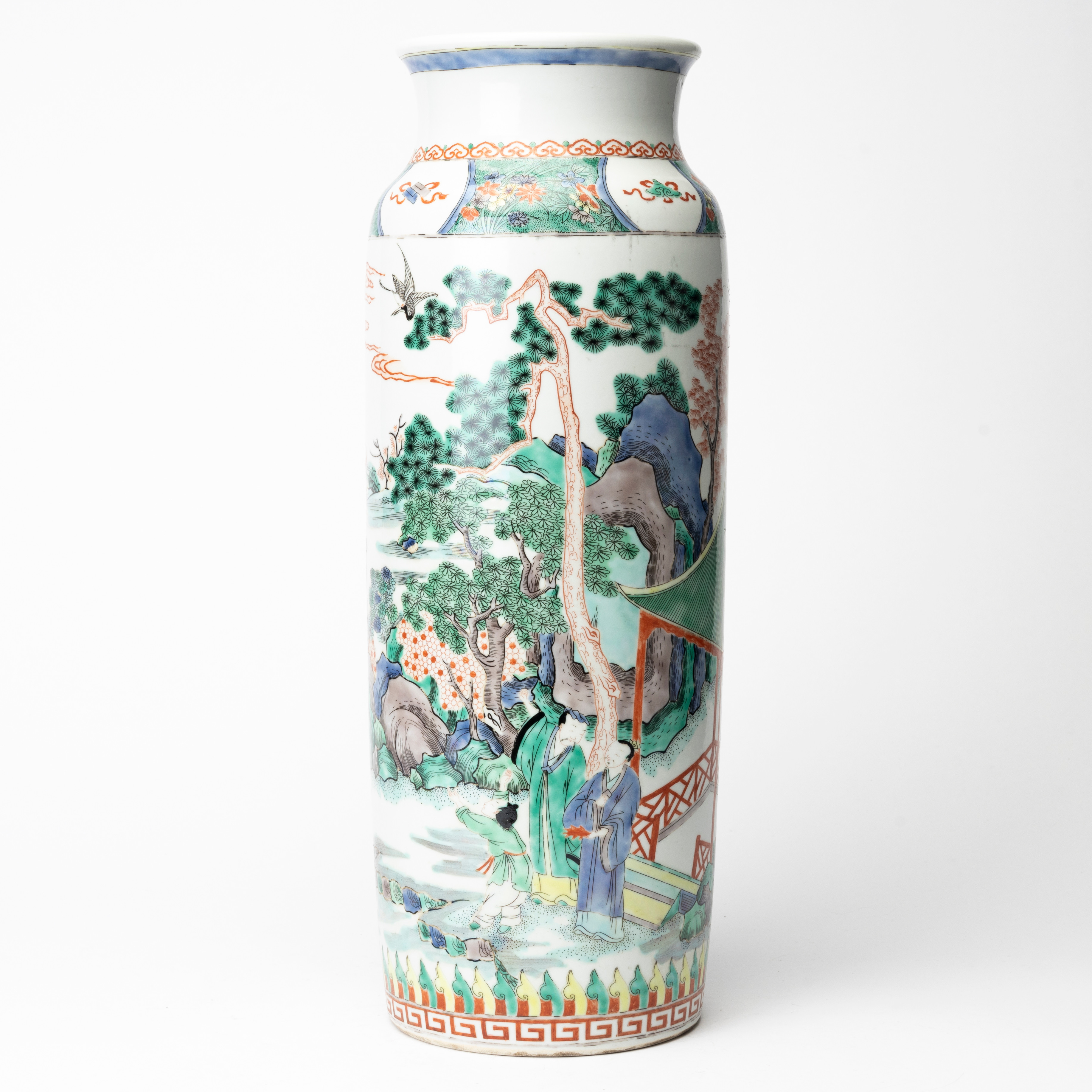 GOLVVAS, porslin, famille Verte, bär kangxis 6-karaktärers märke, 1900-tal.