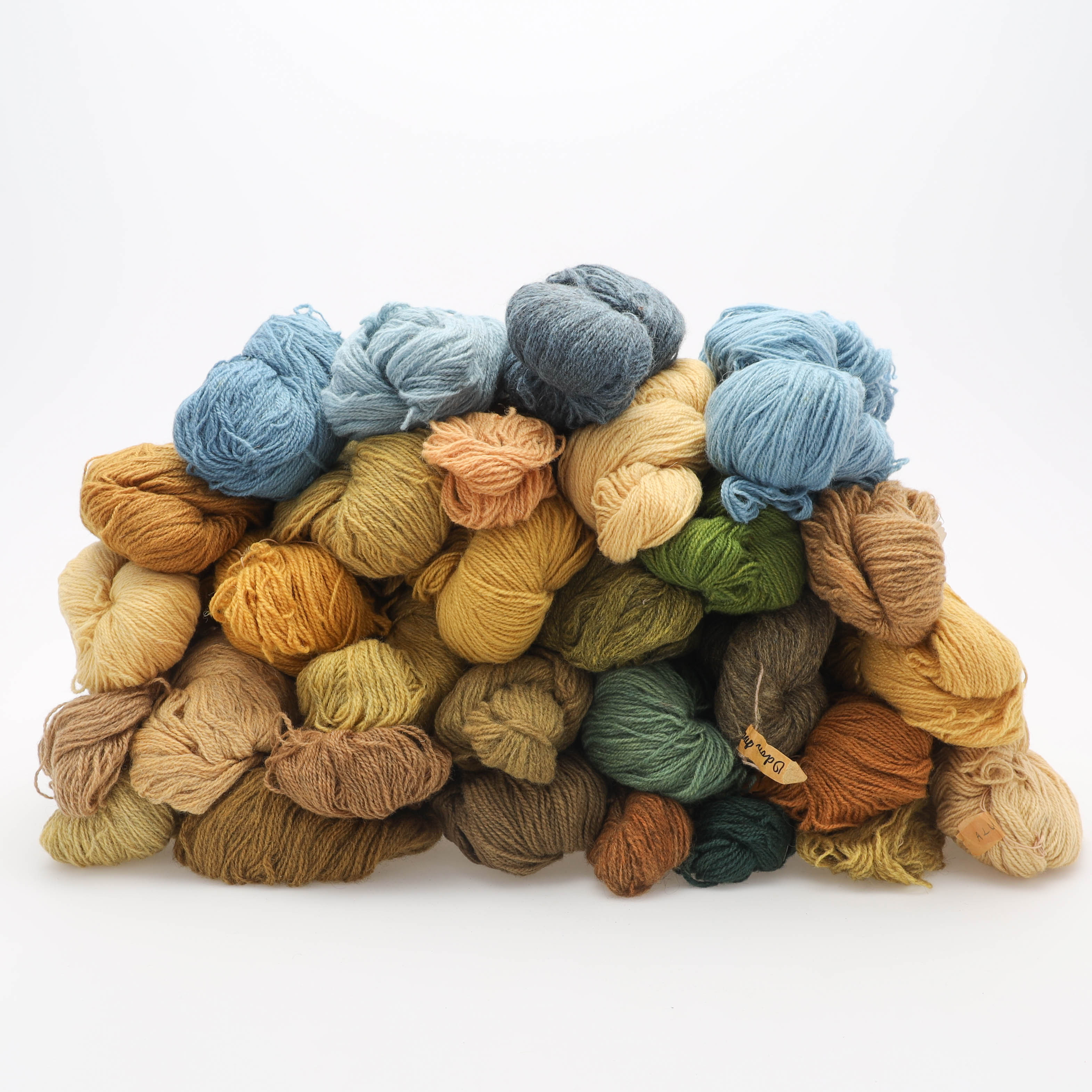 HANDSPUNNET ULLGARN, 29 nystan, gul/grön/blå/brun, från säljarens egna får.