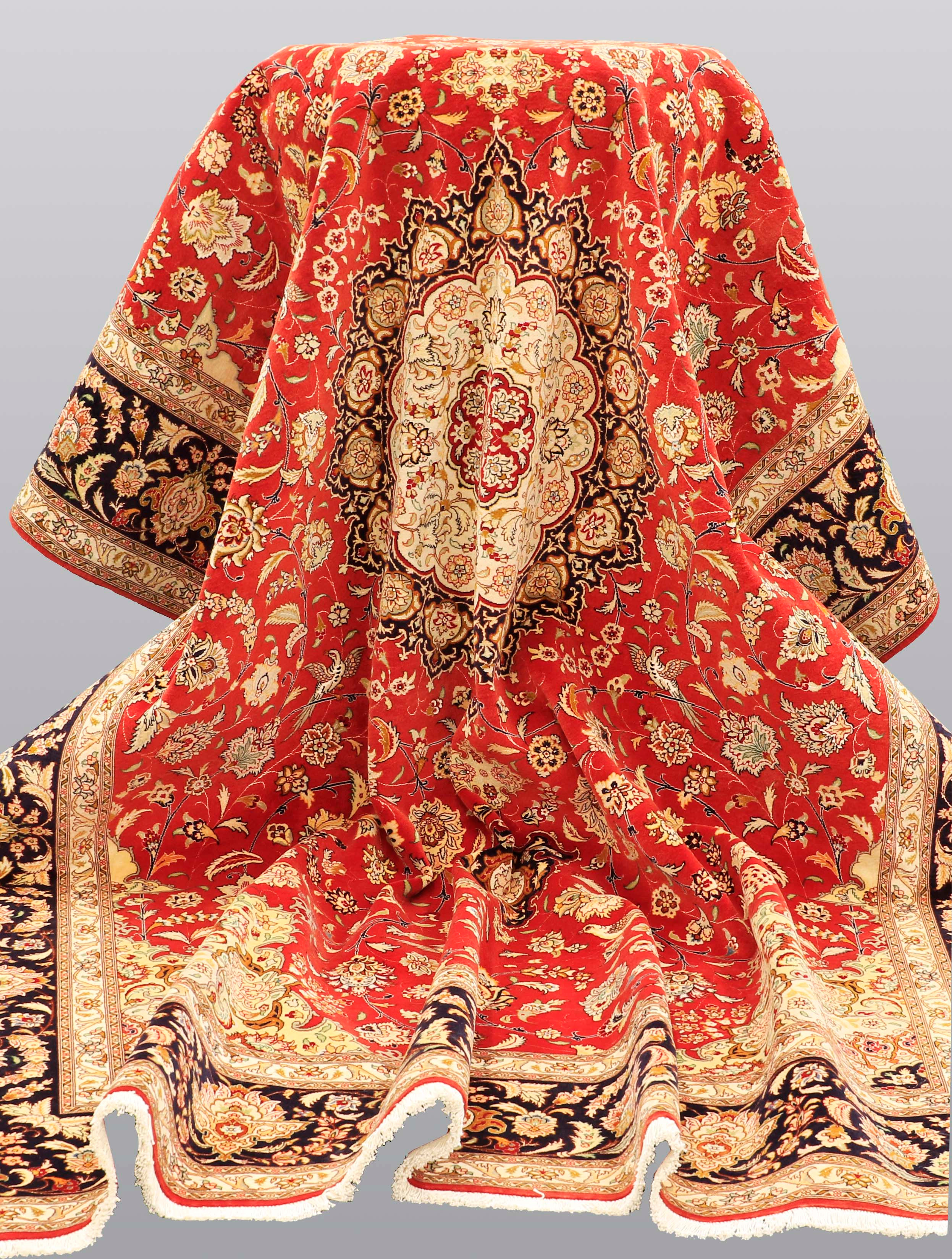 ORIENTMATTA. Figural Täbriz s.k 50 radj, ca 500.000 knutar/kvm, 340 x 248 cm.