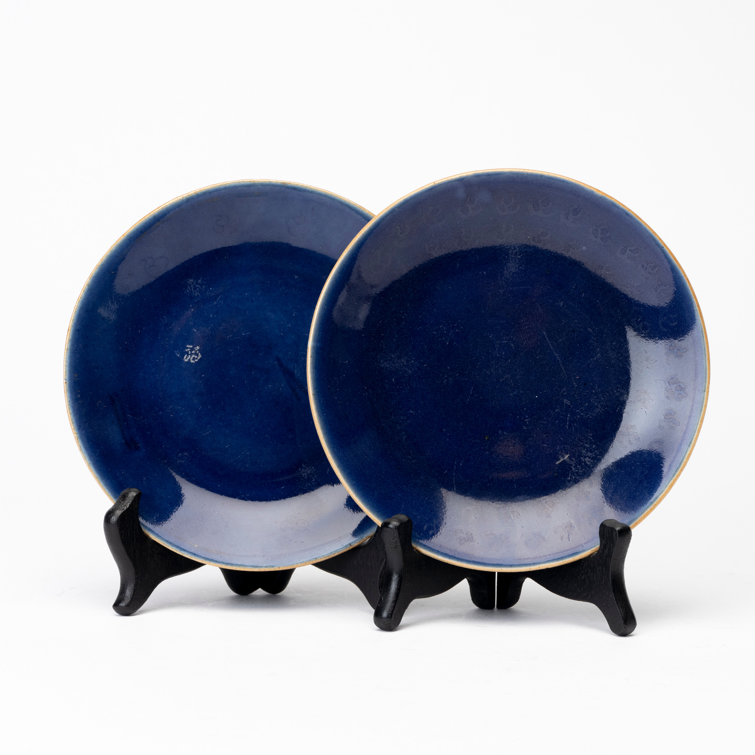 ASSIETTER, 2 st, Jiaqing omkring sekelskifte 1800.