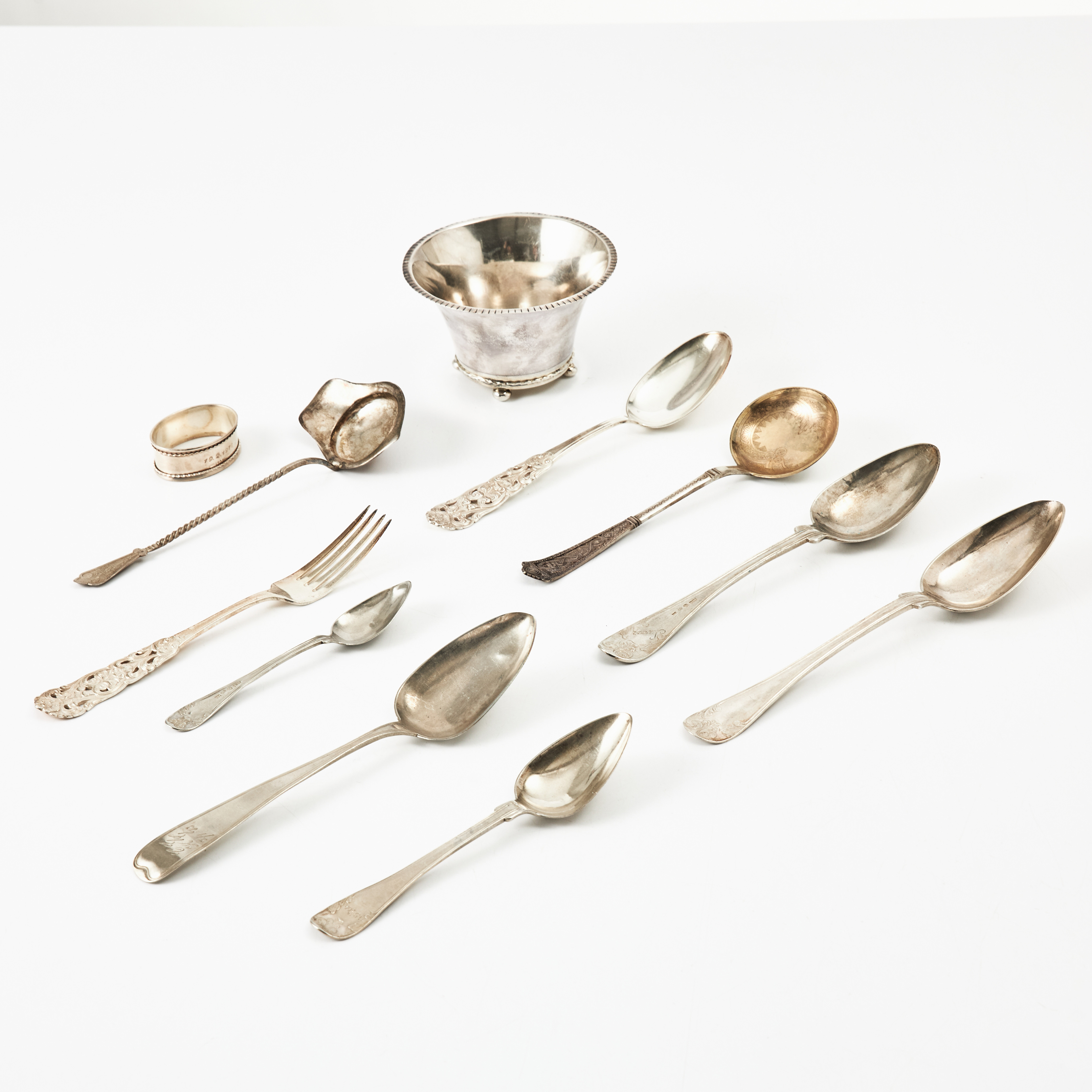 BESTICK, 8 dlr, SERVIETTRING, SKÅL, på kulfötter, silver, olika tillverkare och modeller.