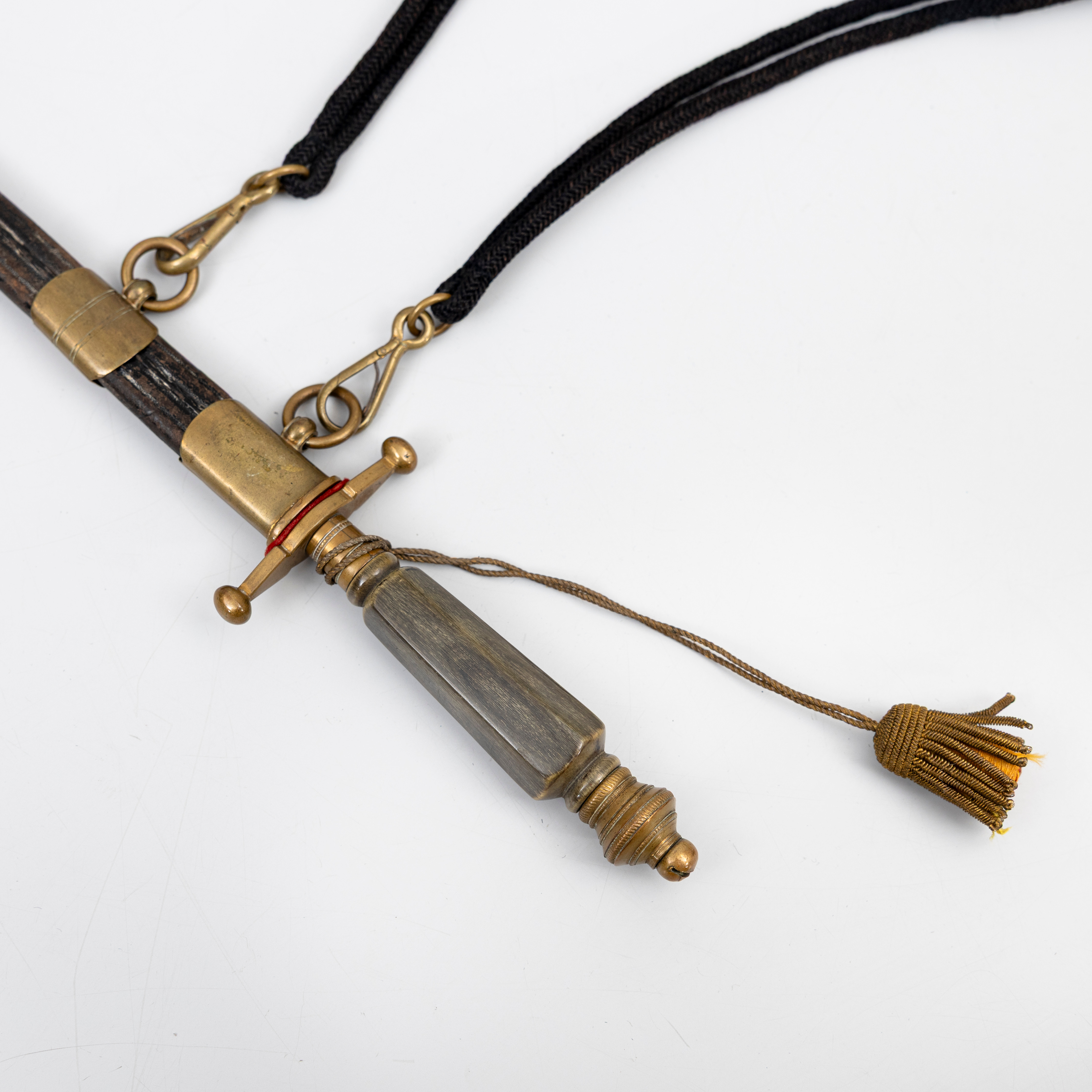 STICKERT med balja, portepé samt bärrem, Danmark, tidigt 1900-tal.