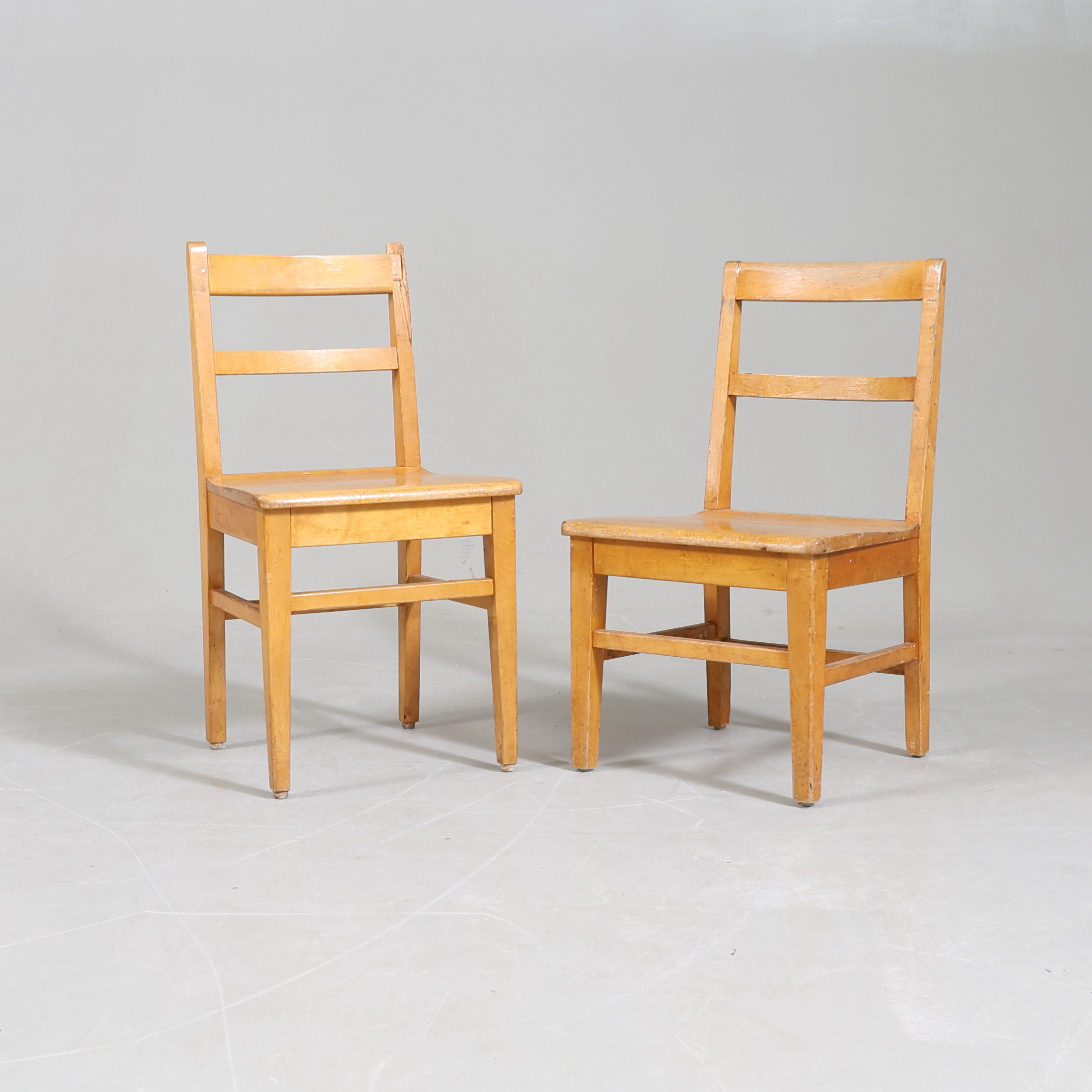 BARNSTOLAR, 2 st, Tranås Skolmöbler, 1900-tal.