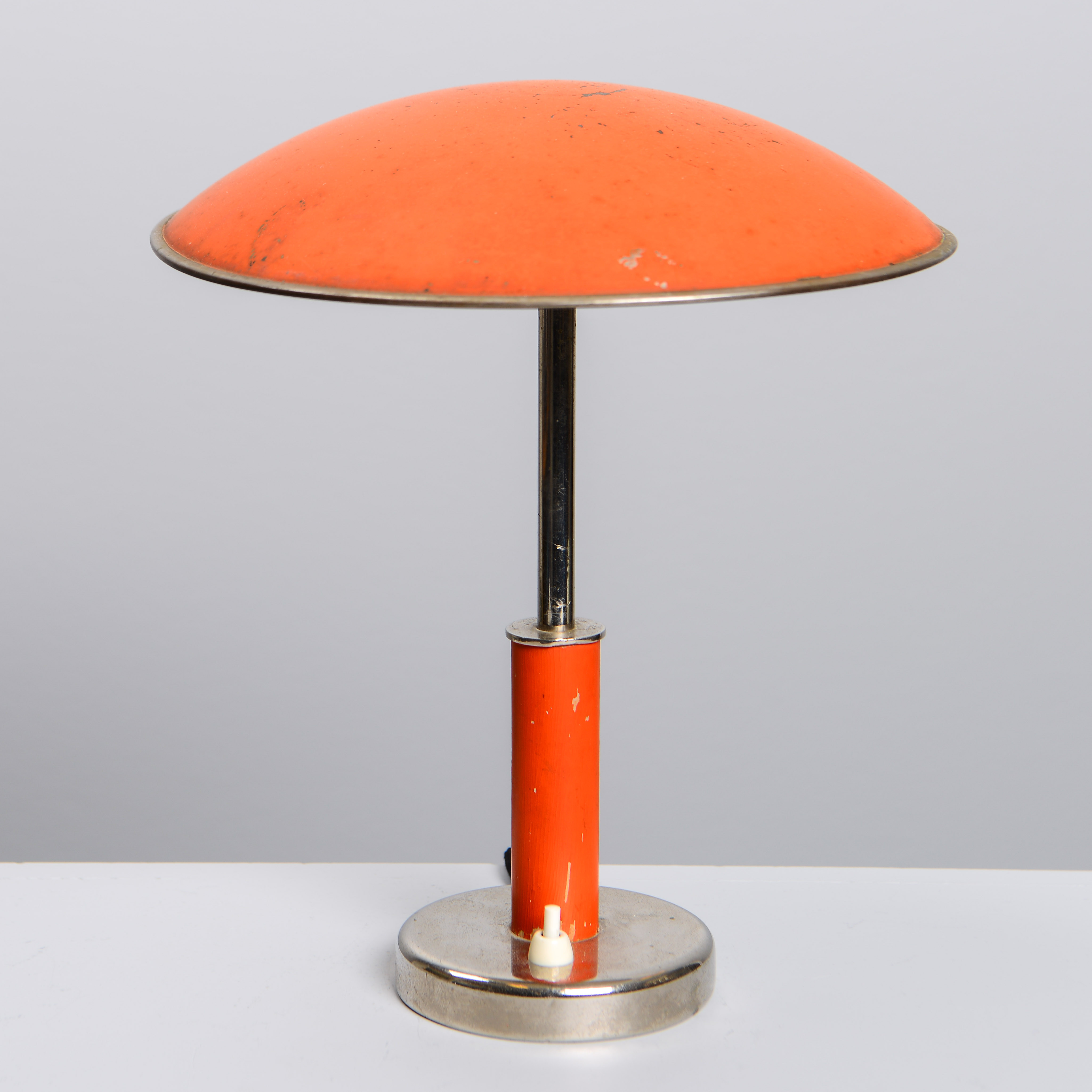 ERIK TIDSTRAND. Bordslampa, Nordiska Kompaniet, modell 28655, funkis, 1930-tal.