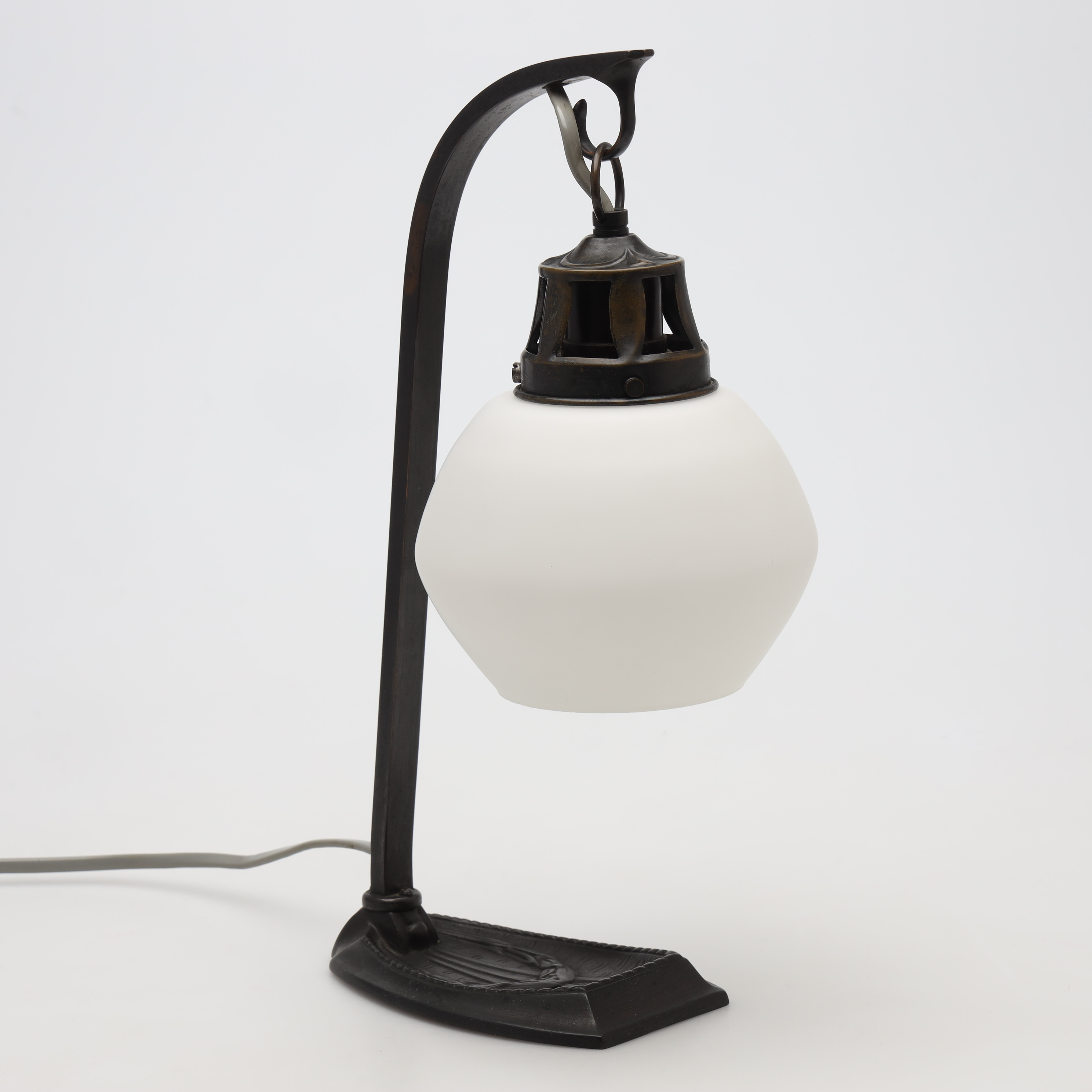 VÄGGLAMPA / BORDSLAMPA, metall samt glas, jugend.