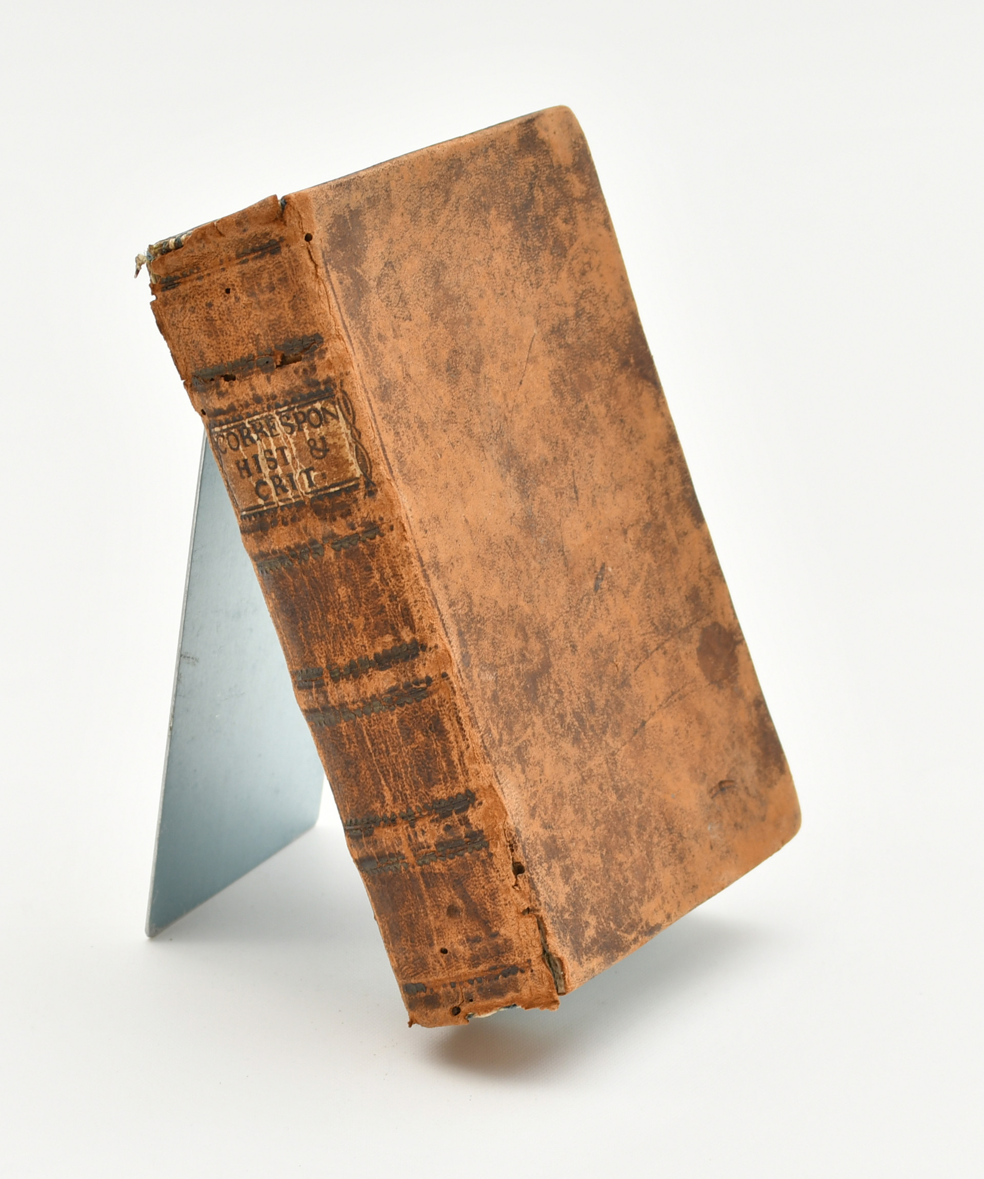 Correspondance historique et critique entre deux Suedois au sujet de la bataille de Pultava, et de ce qui s'est passe a Bender.