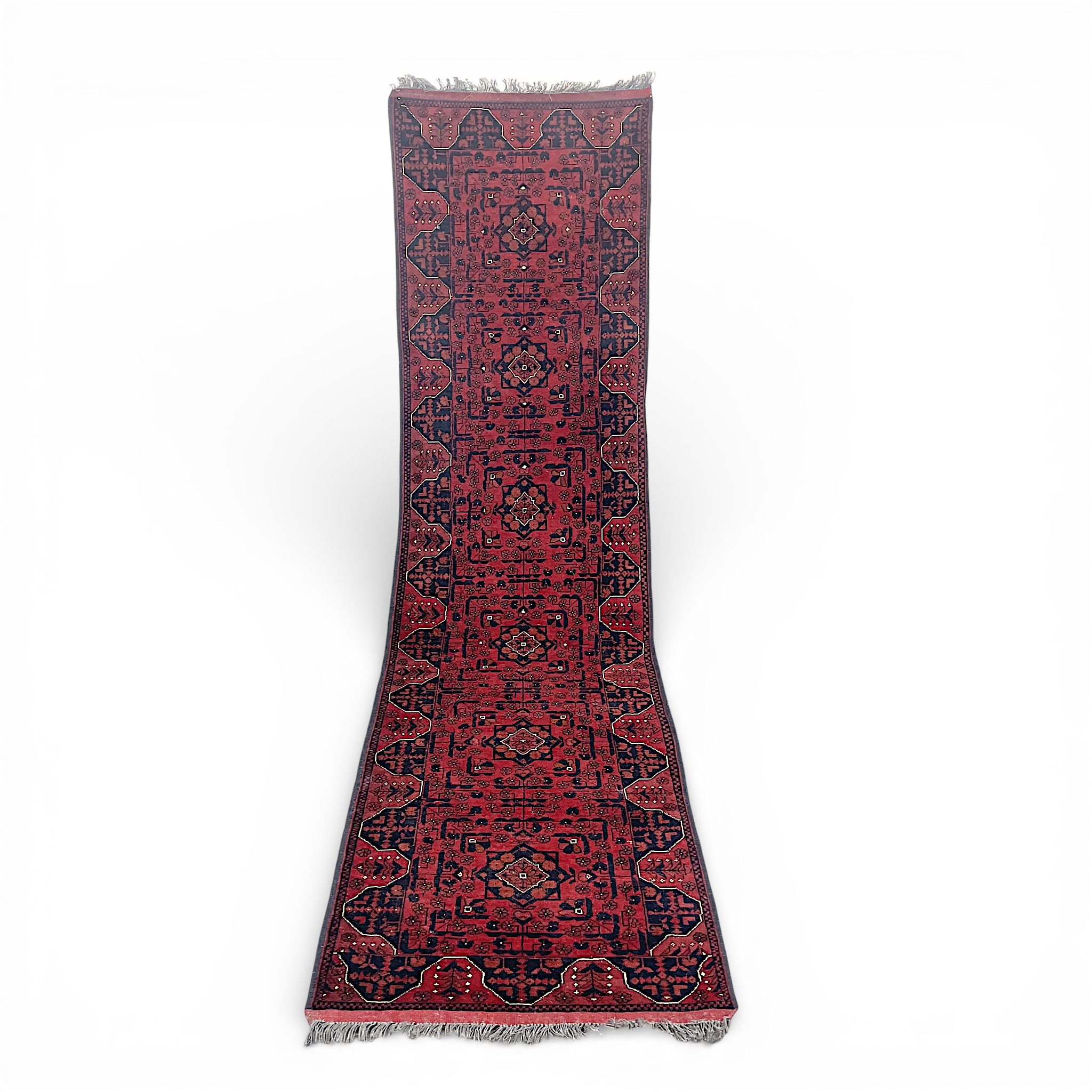 GALLERIMATTA. Orientalisk, handvävd, ca 300x78 cm, troligen Afghanistan.