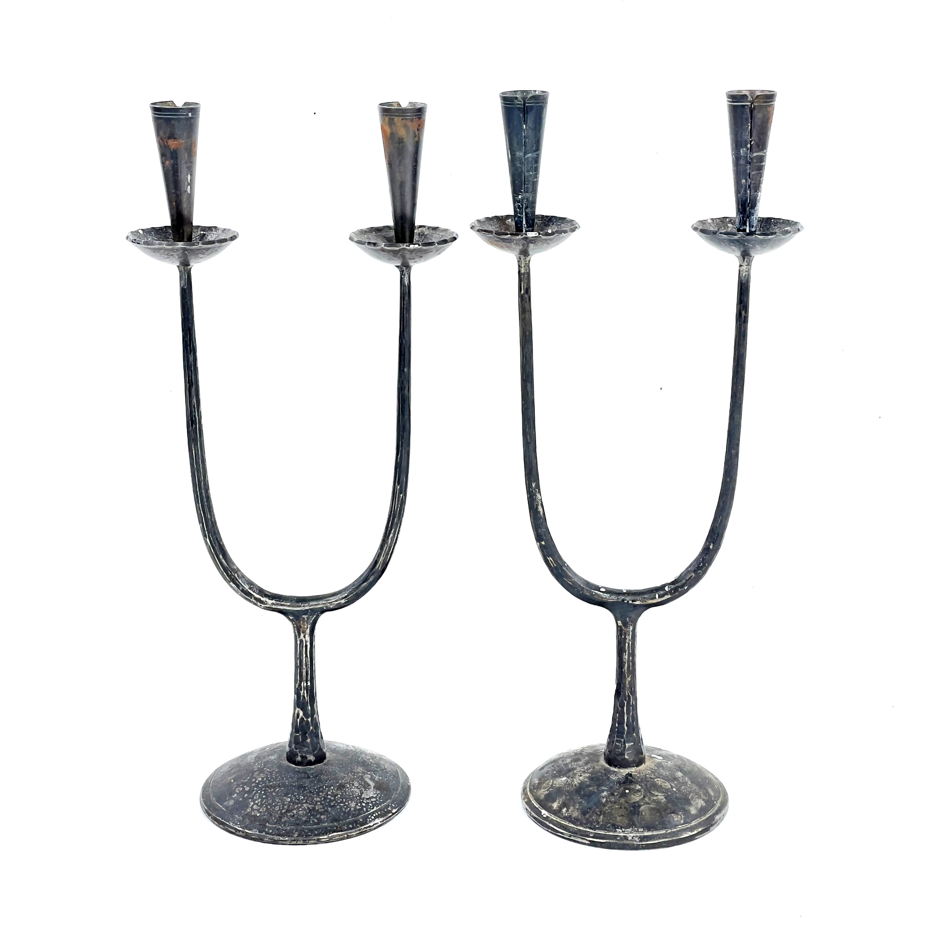 KANDELABRAR, ett par. Smidesjärn, Wägerths Konstsmide, Wira bruk.