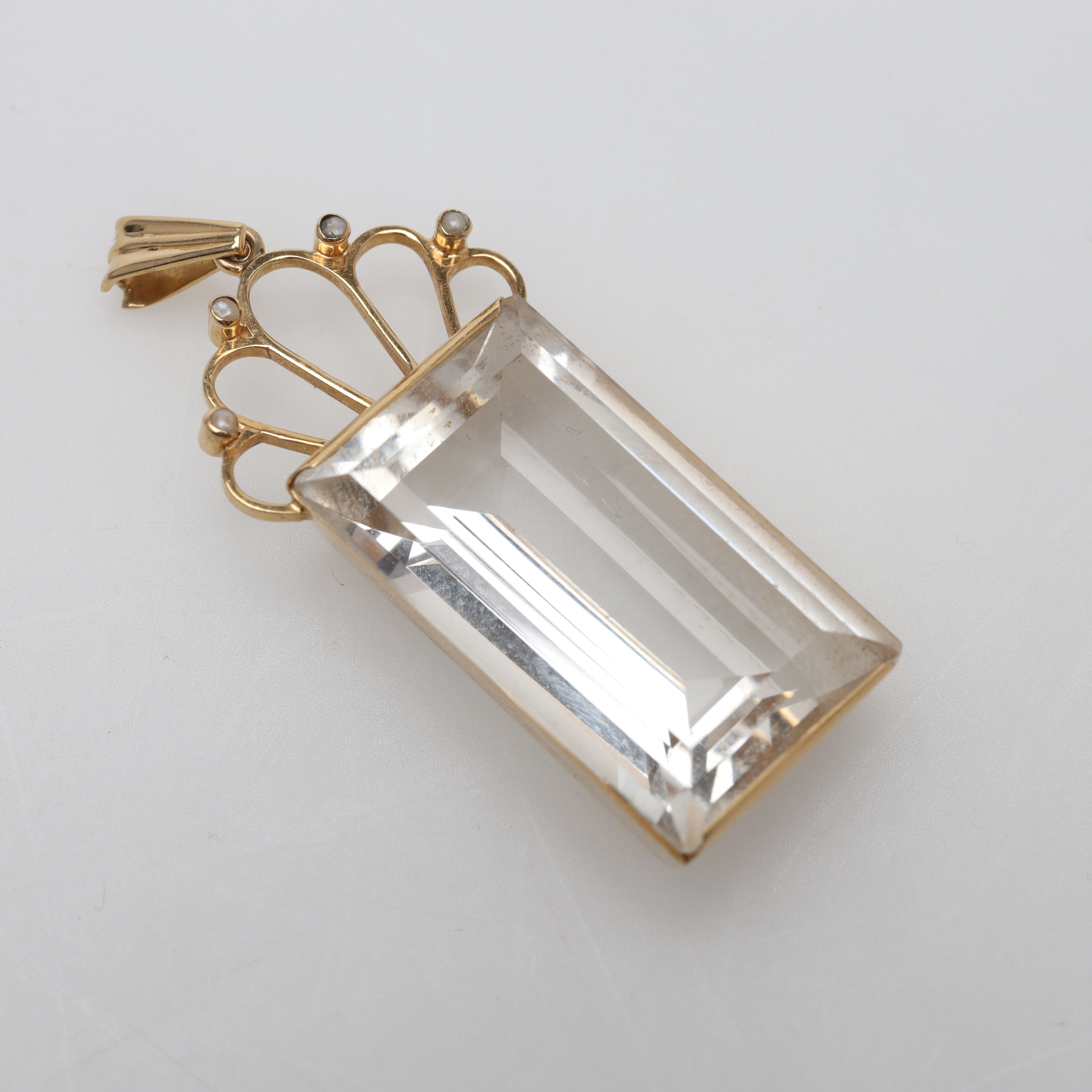 HÄNGE 18K guld, Stigbert, bruttovikt ca 9,4 gram.