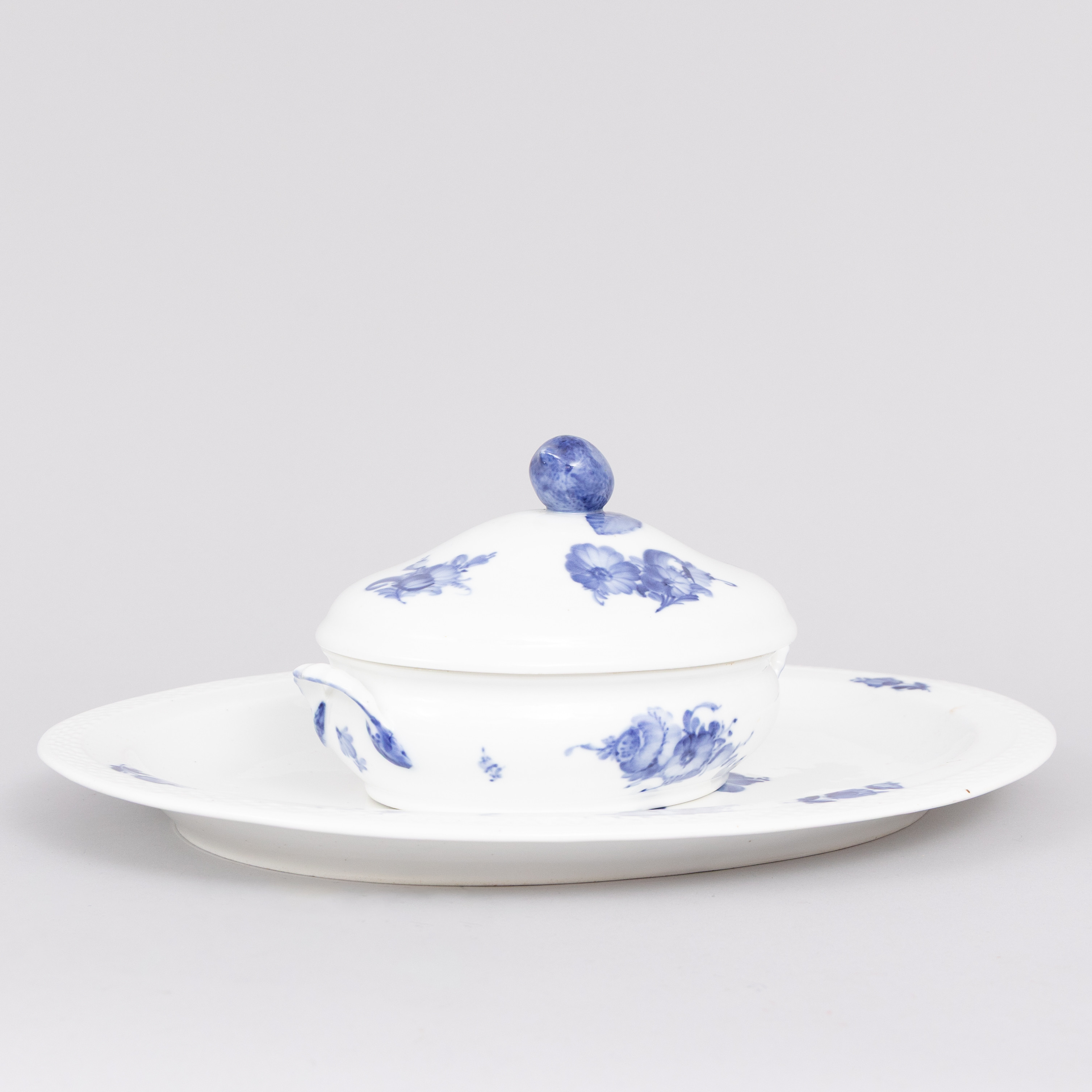 SERVISDELAR, 2 st, porslin, Blå Blomst, Rooyal Copenhagen.