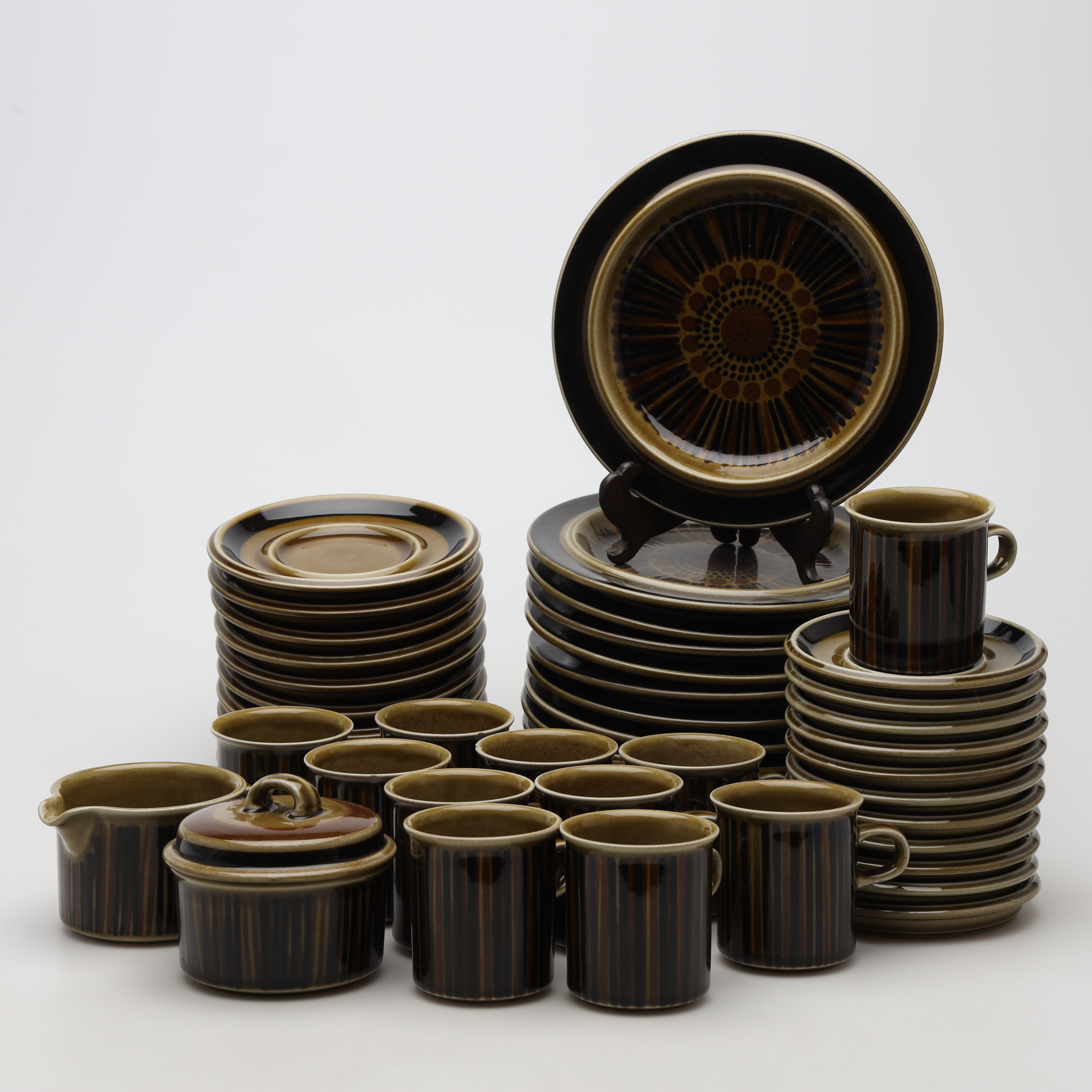 GUNVOR OLIN-GRÖNQVIST. KAFFESERVIS, 46 delar, "Kosmos", Arabia.