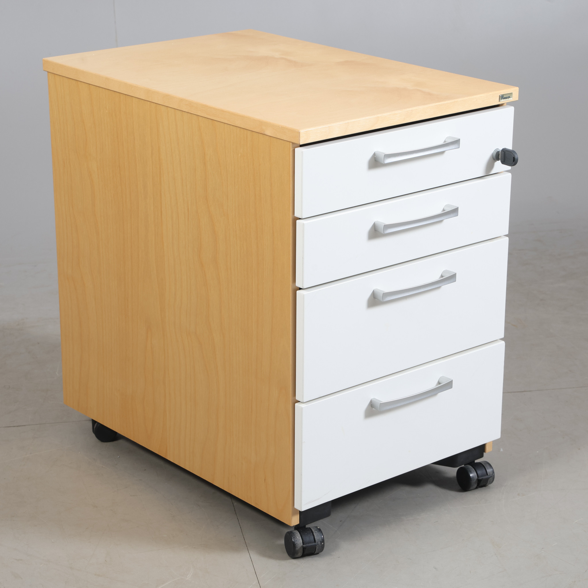 LÅDHURTS, Kinnarps, fyra lådor, samtida.