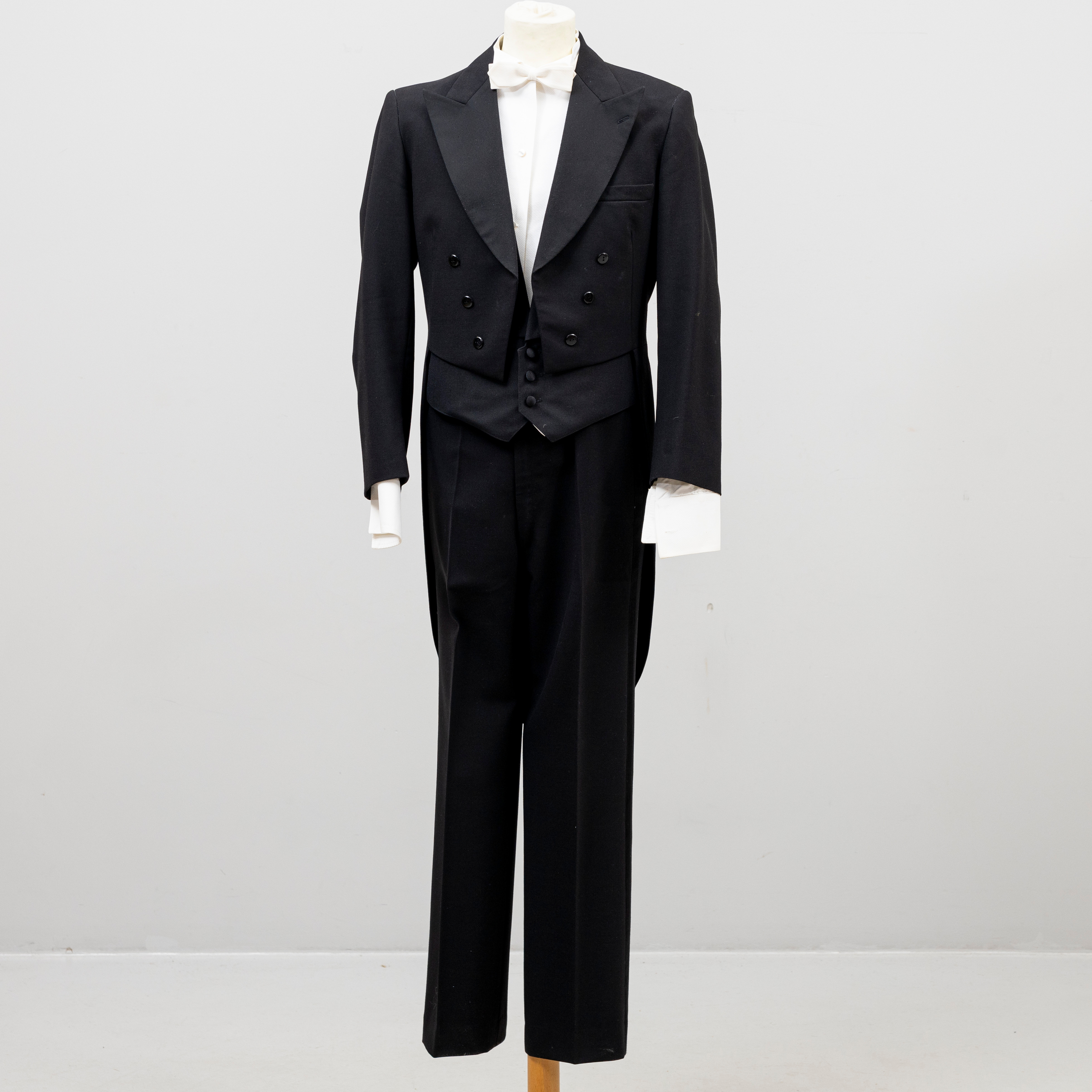 FRACK, ull samt skjortknappar, Style, Steens, 1900-tal, storl c 50 enligt märkning.