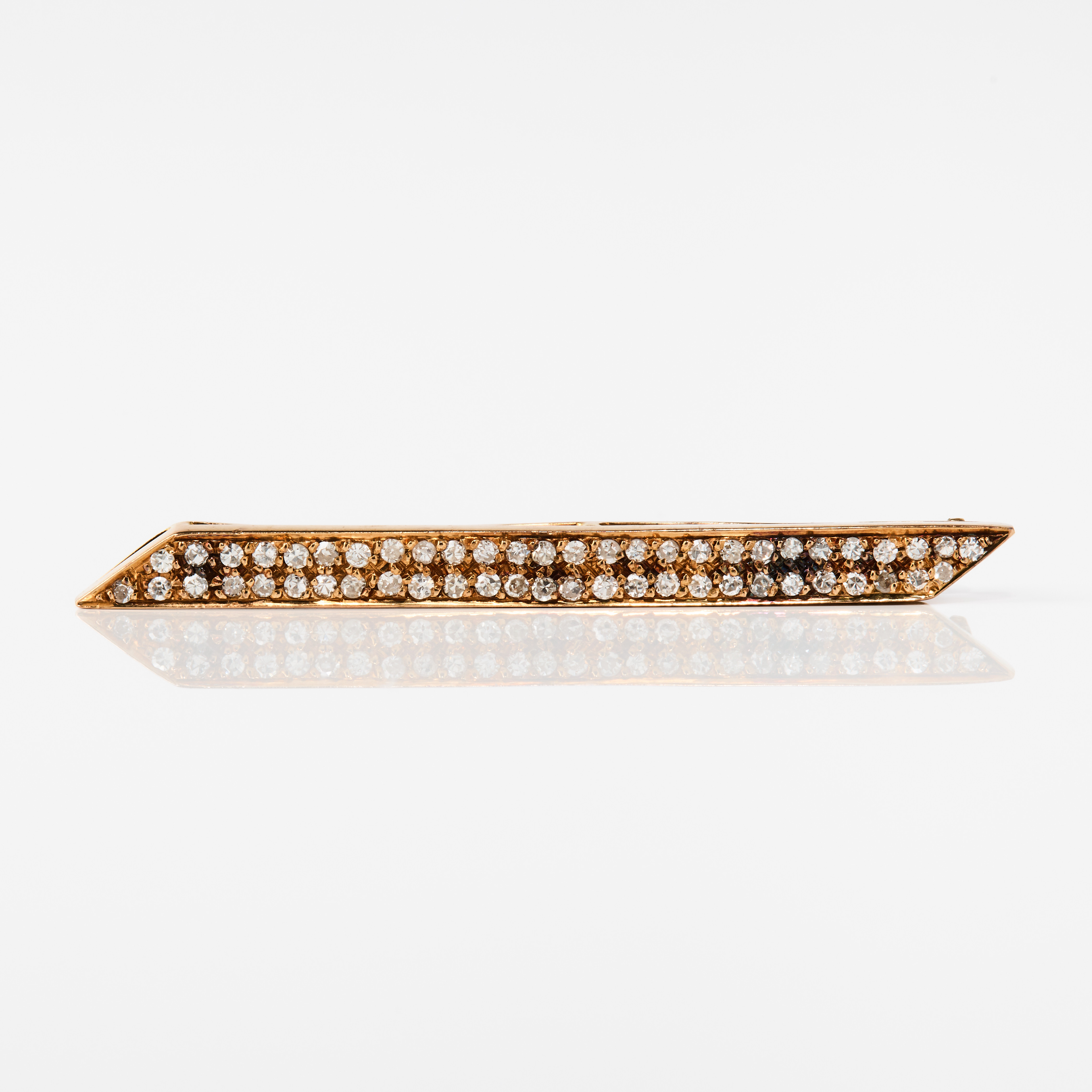 BROSCH, 18K guld med diamanter, 1950-tal.