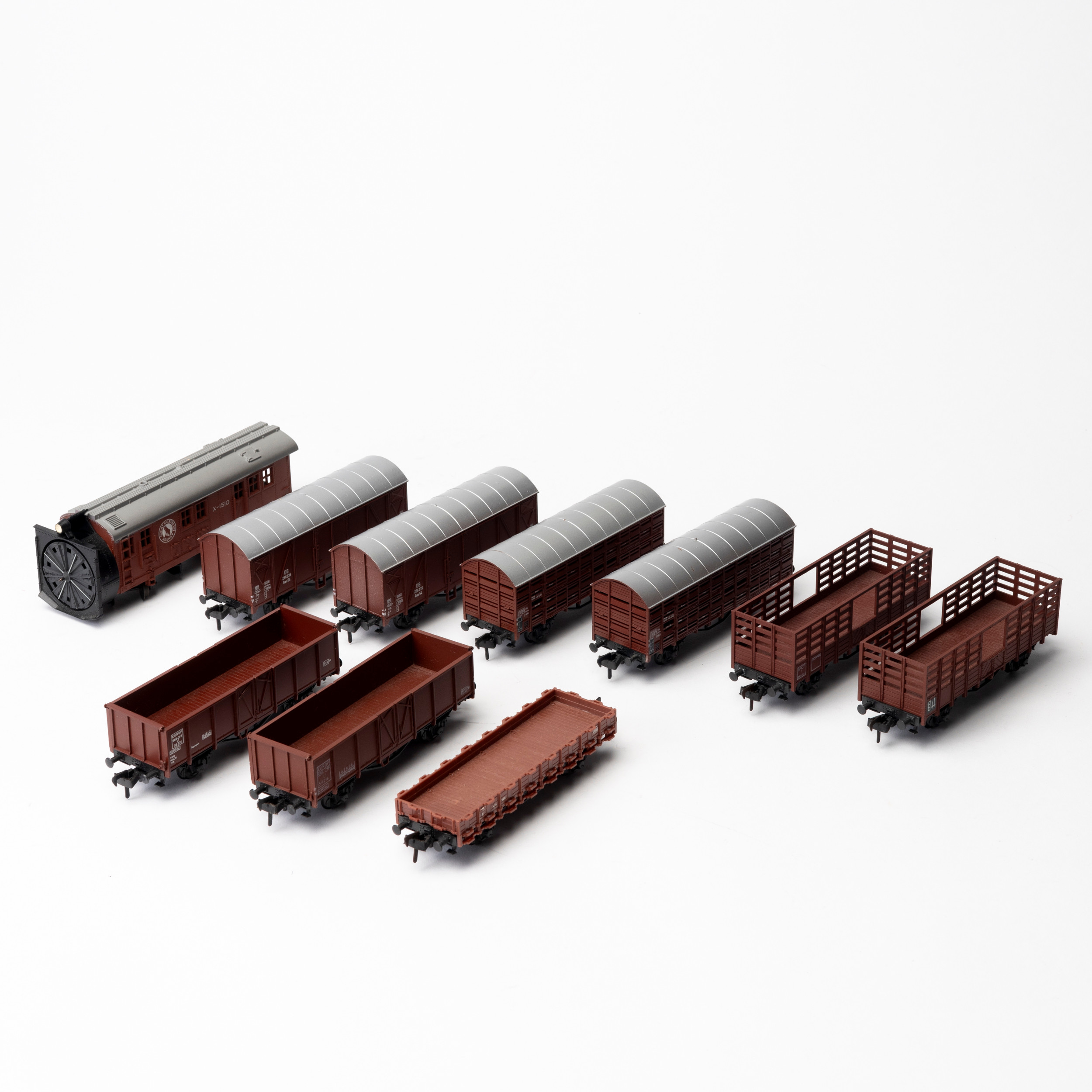 TÅGVAGNAR 9 st Liliput och en Pocher.