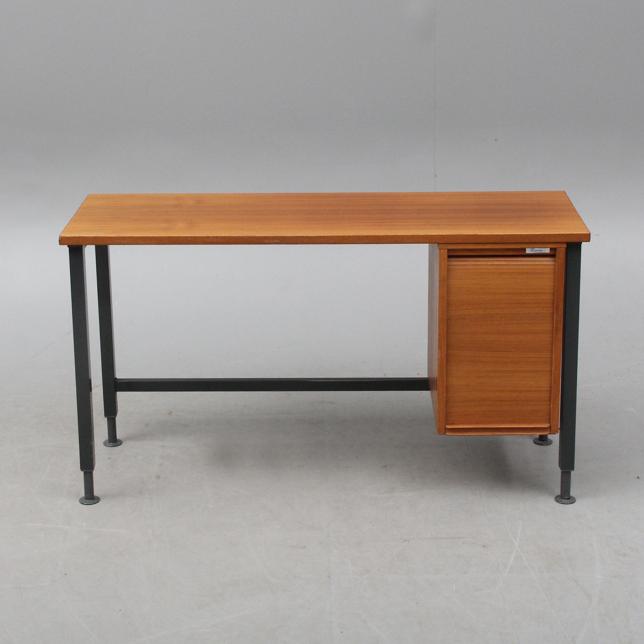 SKRIVBORD, teak/metallben, Kinnarps, 1960-tal.