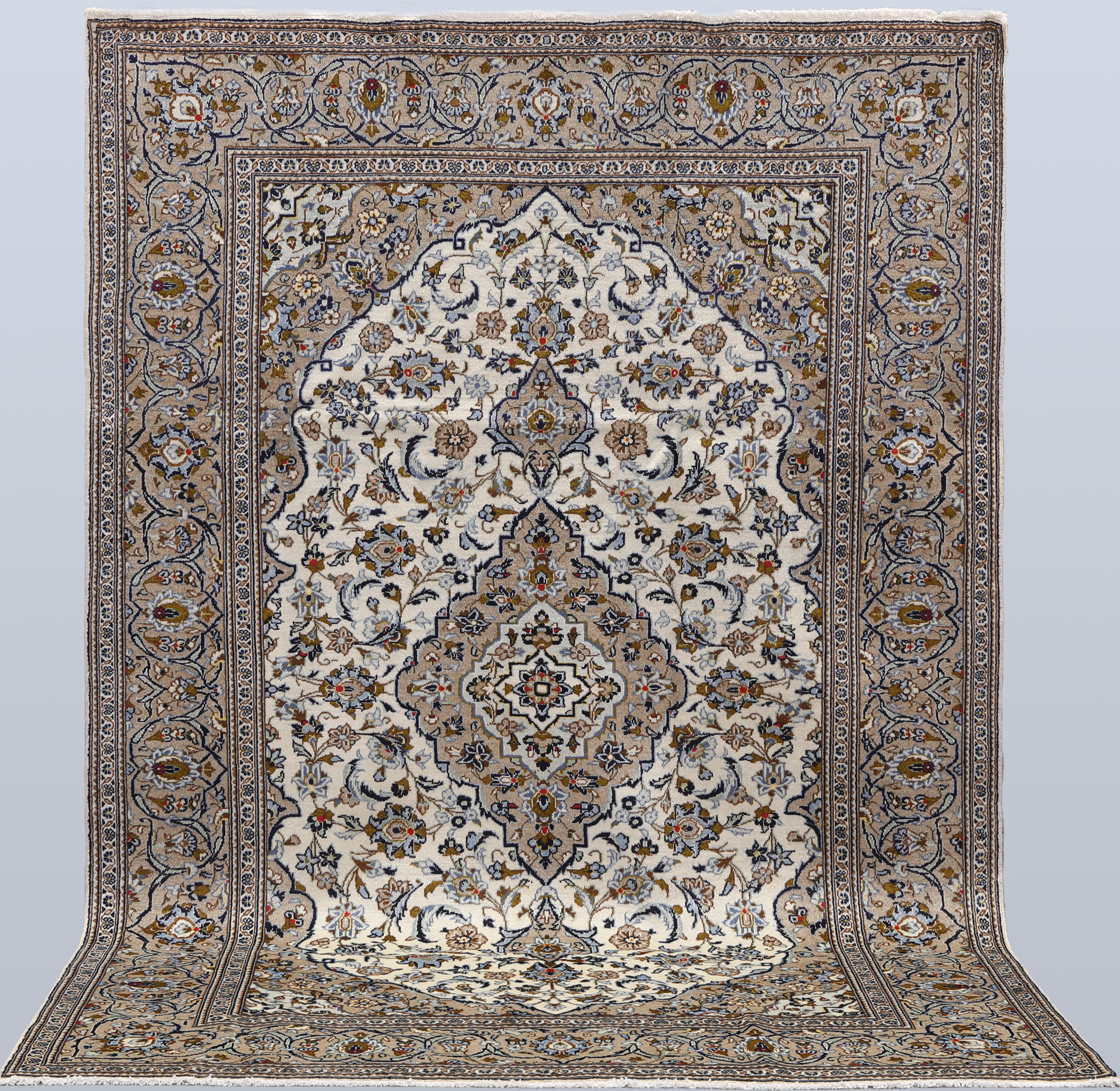 ORIENTMATTA. Ljus Keshan, 293 x 200 cm.