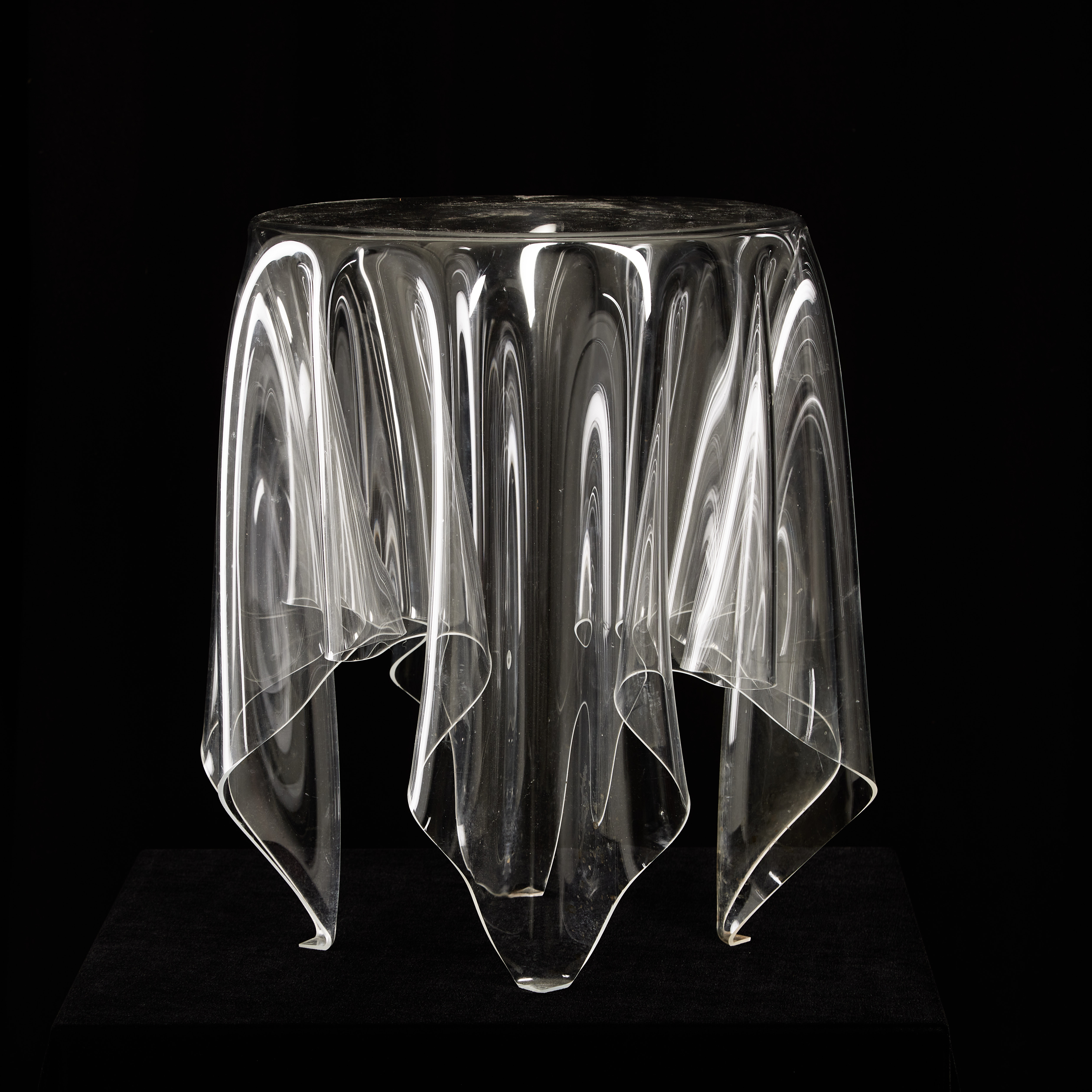 BORD, samtida, möjligen John Brauer, akrylplast.