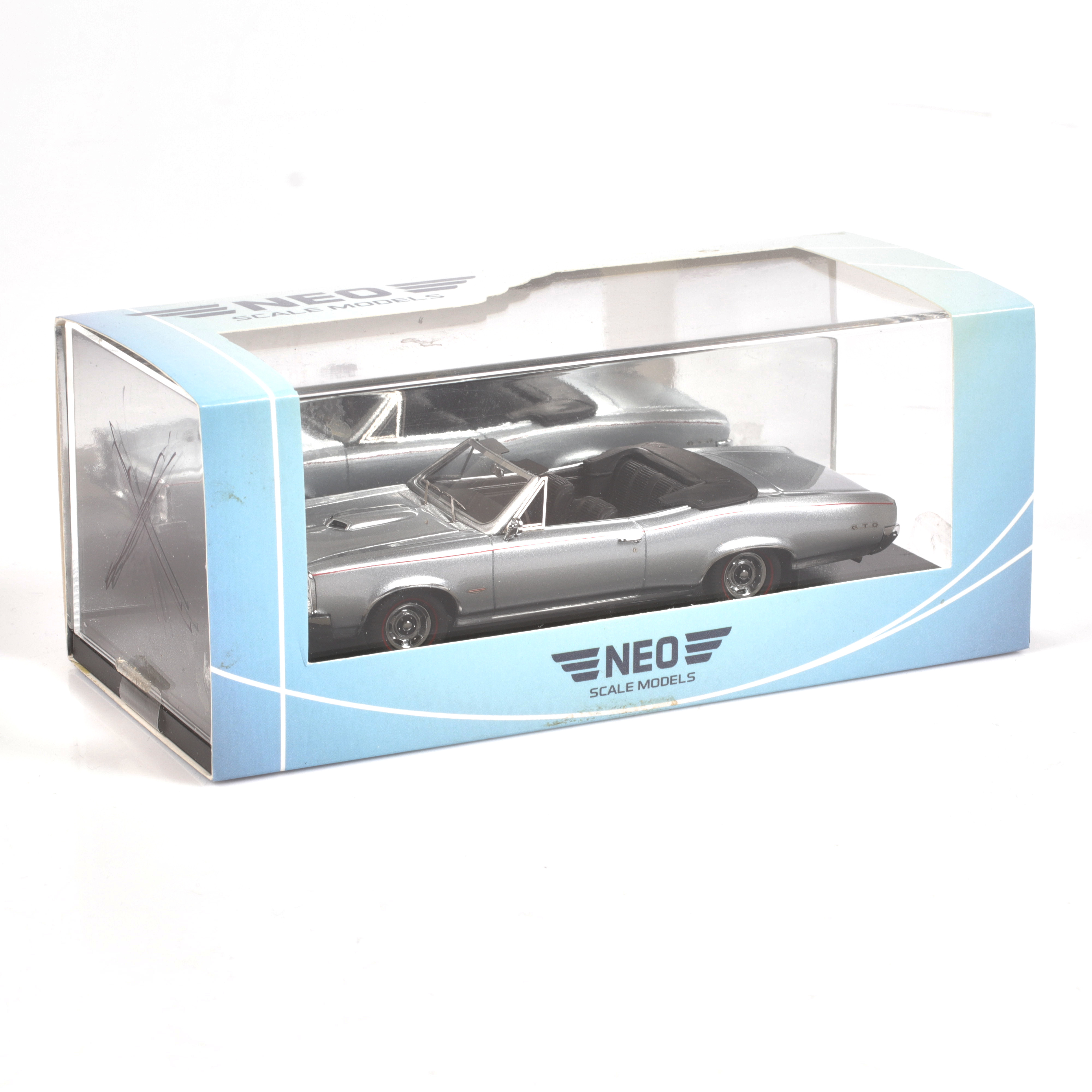 MODELLBIL, metall/resin, Pontiac GTO Convertible, 1966, NEO Models, skala 1:43.
