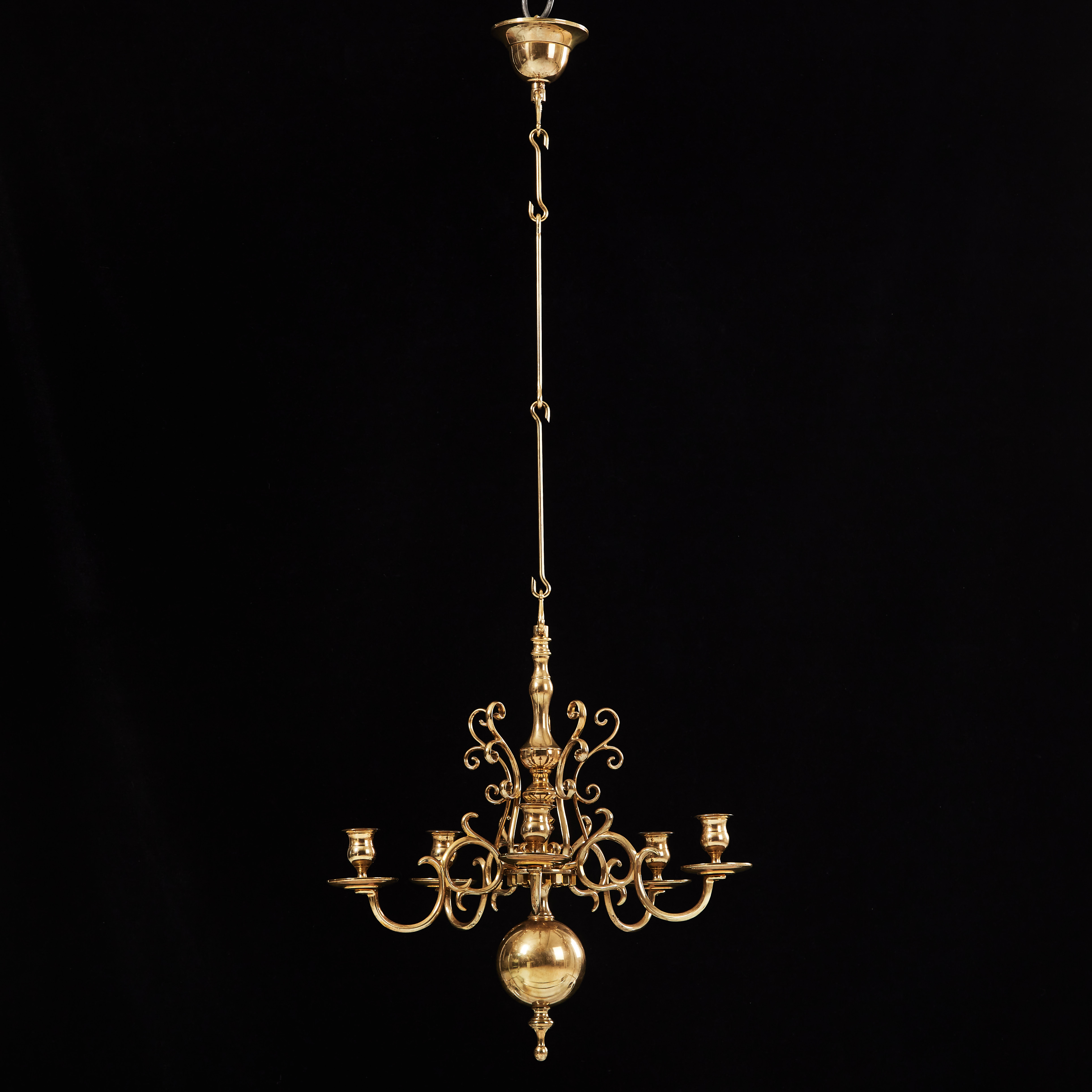 SKULTUNA. Ljuskrona, No. 205, sk. malmkrona, barockstil, 5 ljusarmar, mässing.