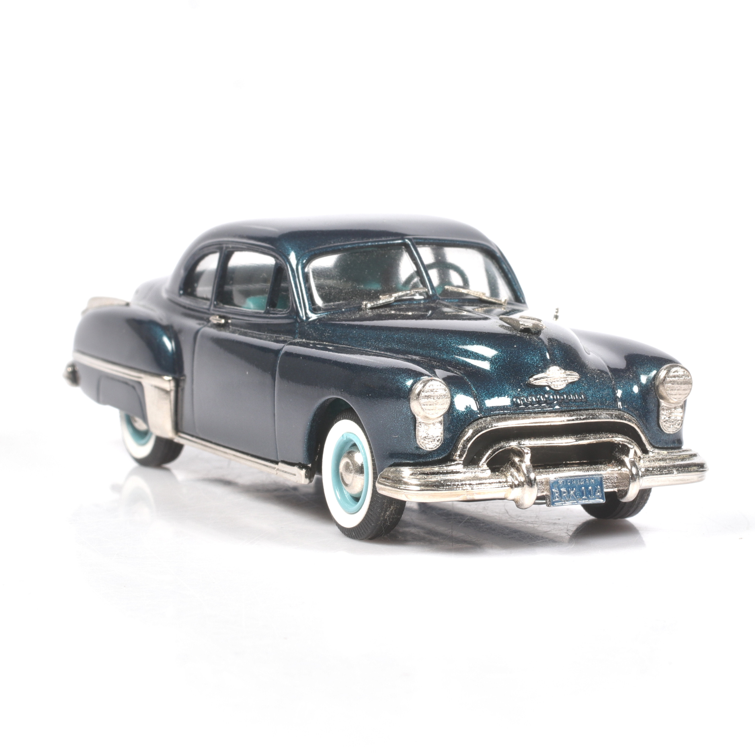 MODELLBIL, metall/resin, Oldsmobile 88 Club Coupé, 1949, Brooklin Models, skala 1:43.