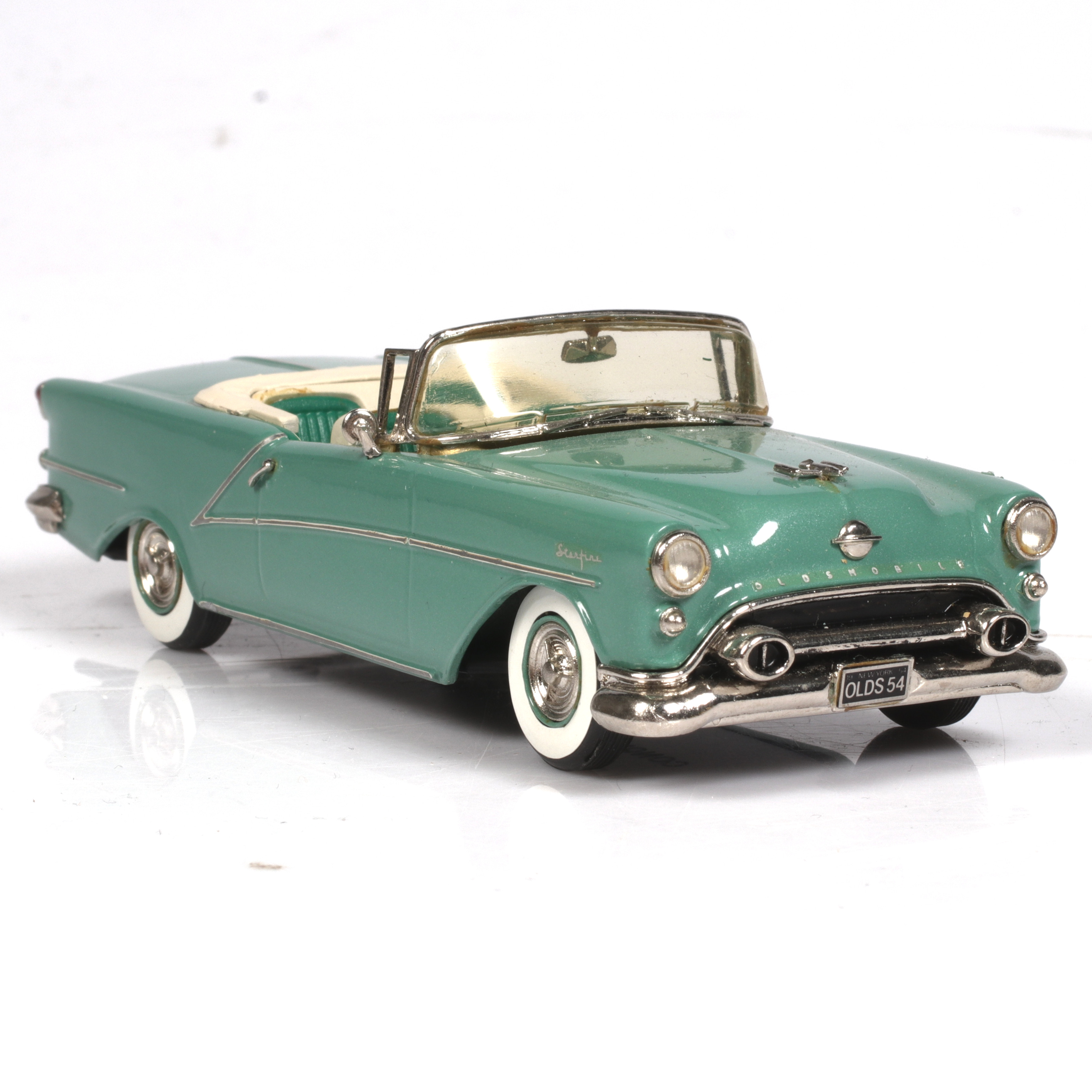 MODELLBIL, metall/resin, Oldsmobile Starfire, Conquest Models, skala 1:43.