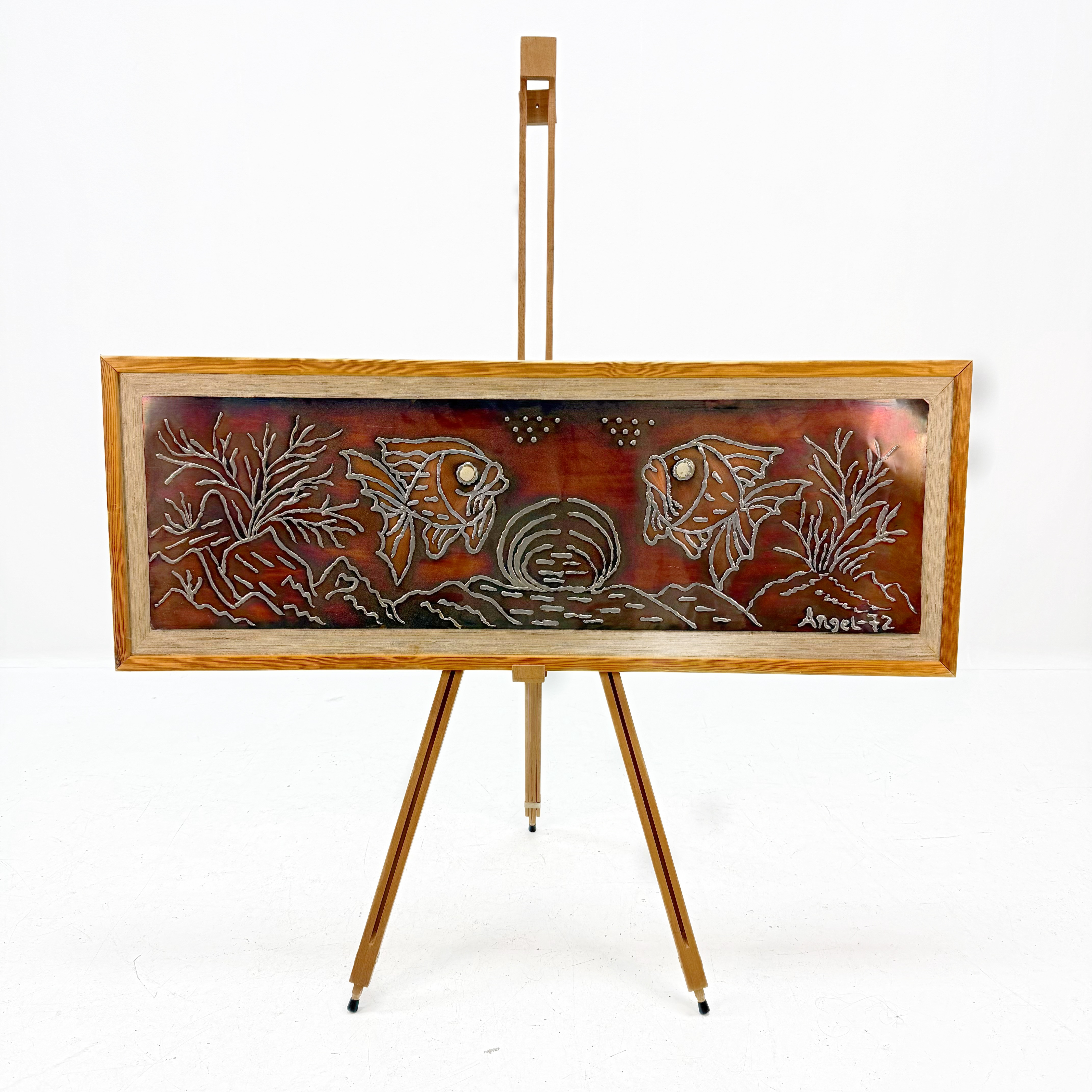 Metallkonst, Tenn på kopparplåt, motiv fiskar, Signerad Angel -72.