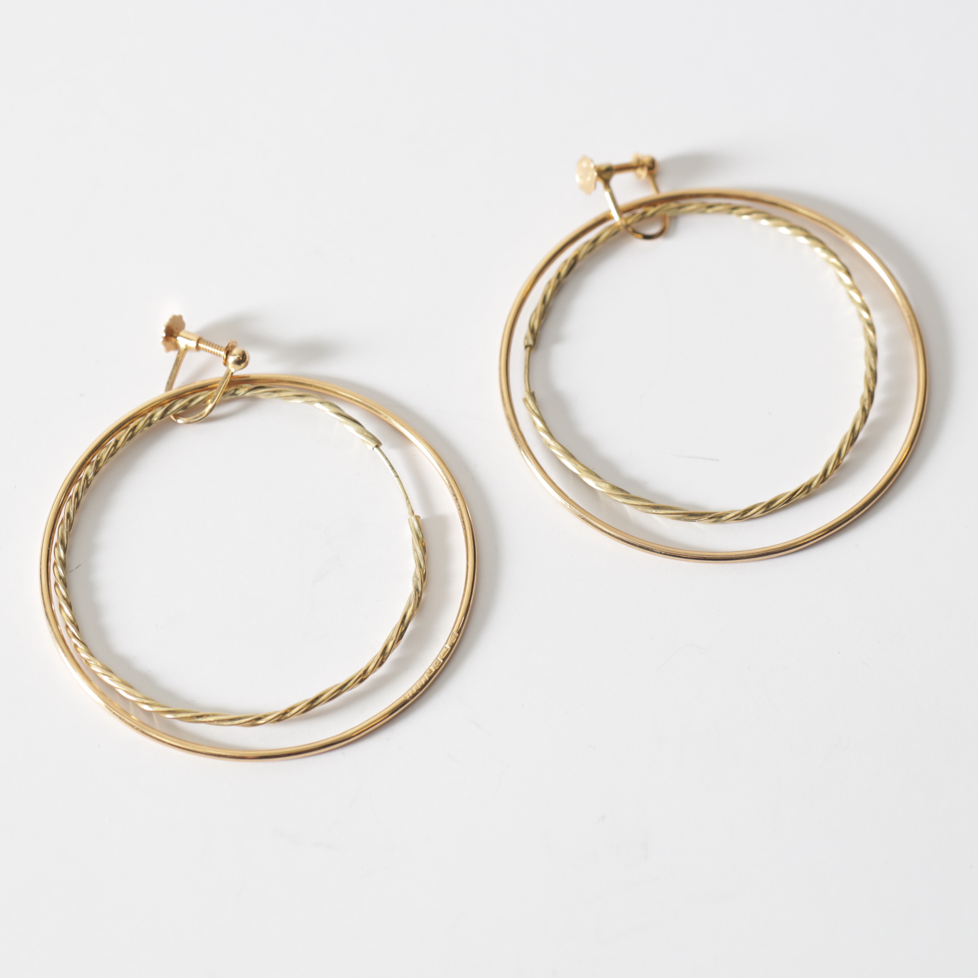 ÖRHÄNGEN, 1 par 18K guld. Totalvikt ca 14,6 gram.