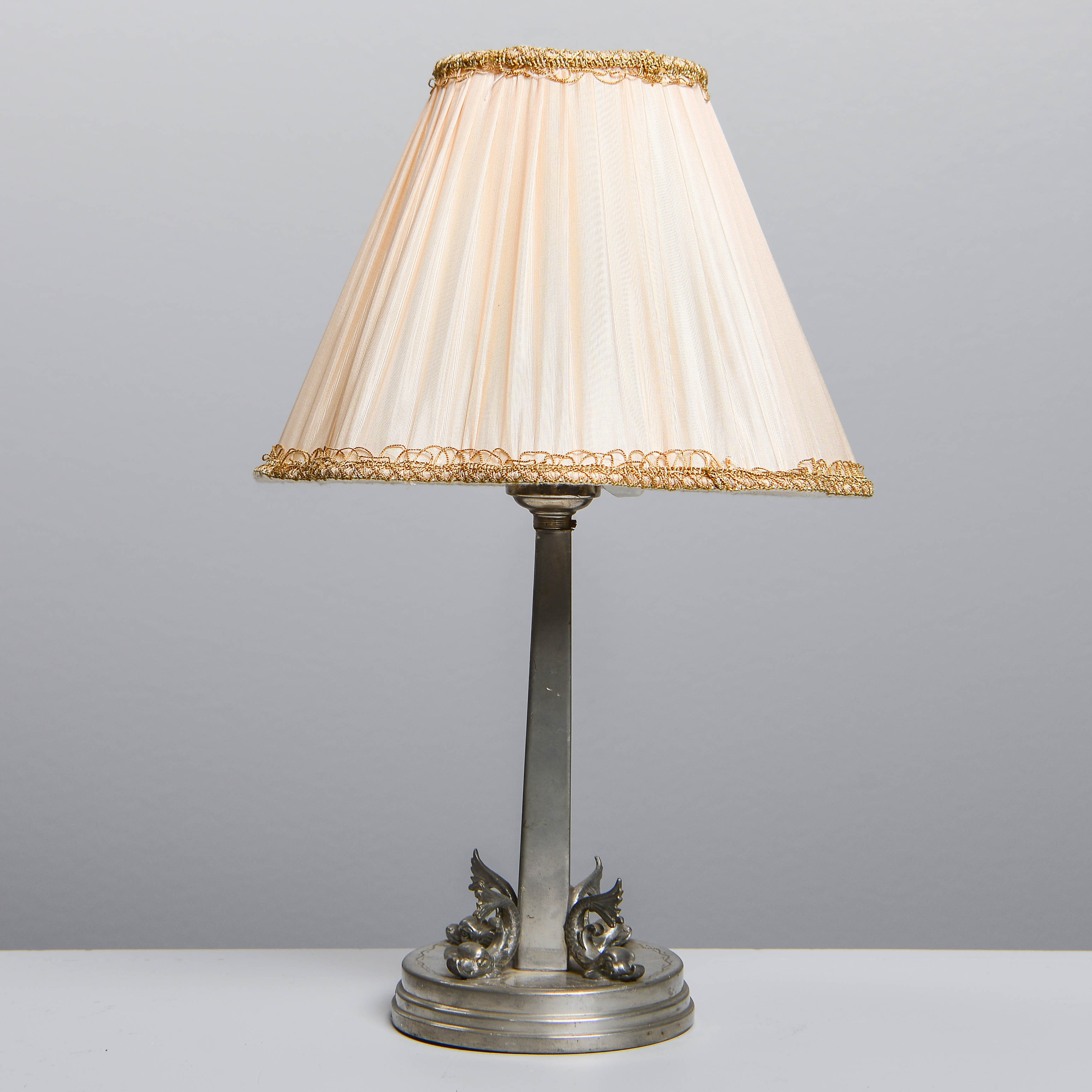 RUDOLF ZIBELL. Bordslampa, tenn, Swedish Grace, 1930-tal.