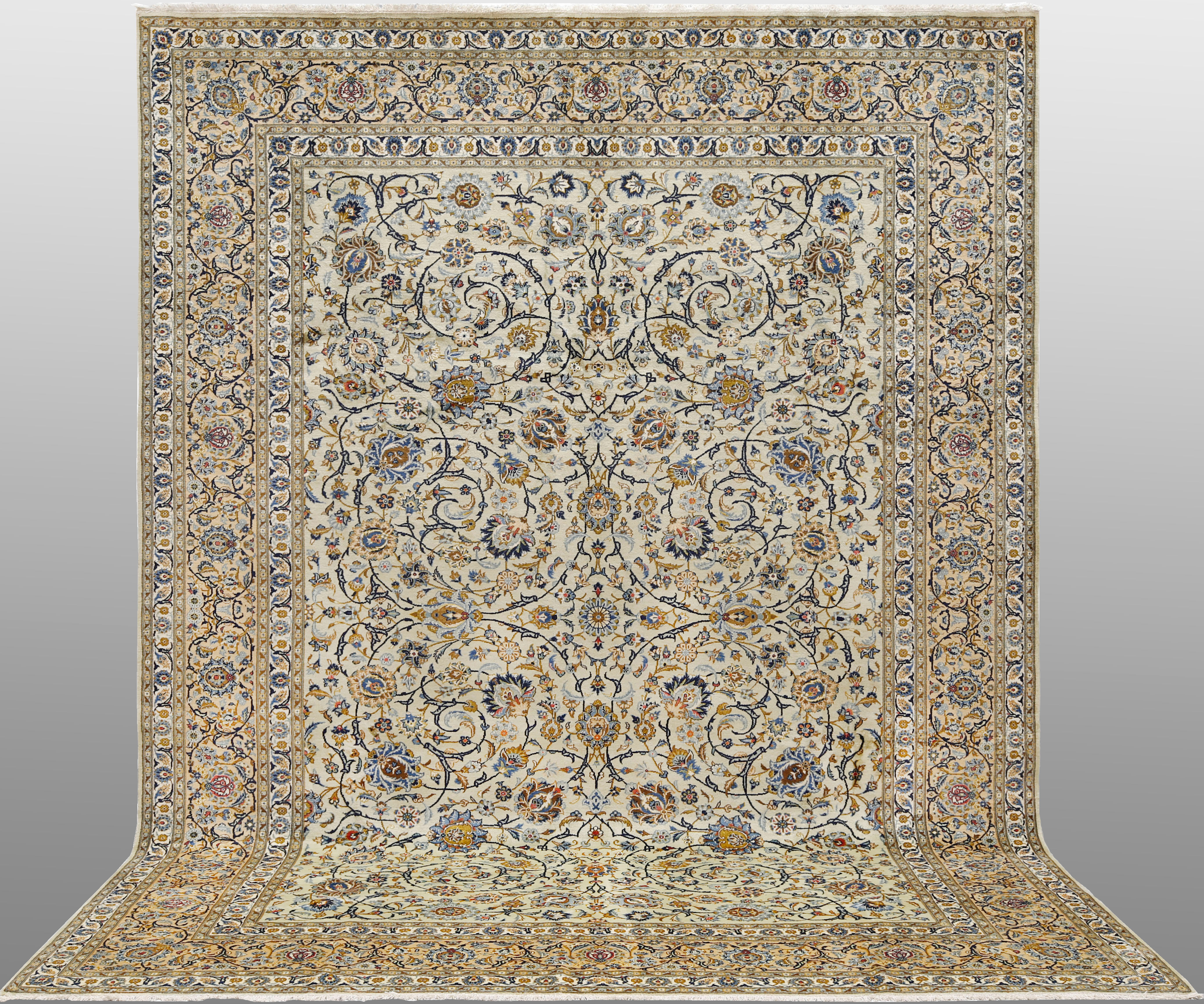 MATTA. Grön Keshan, fine, 402 x 300 cm.