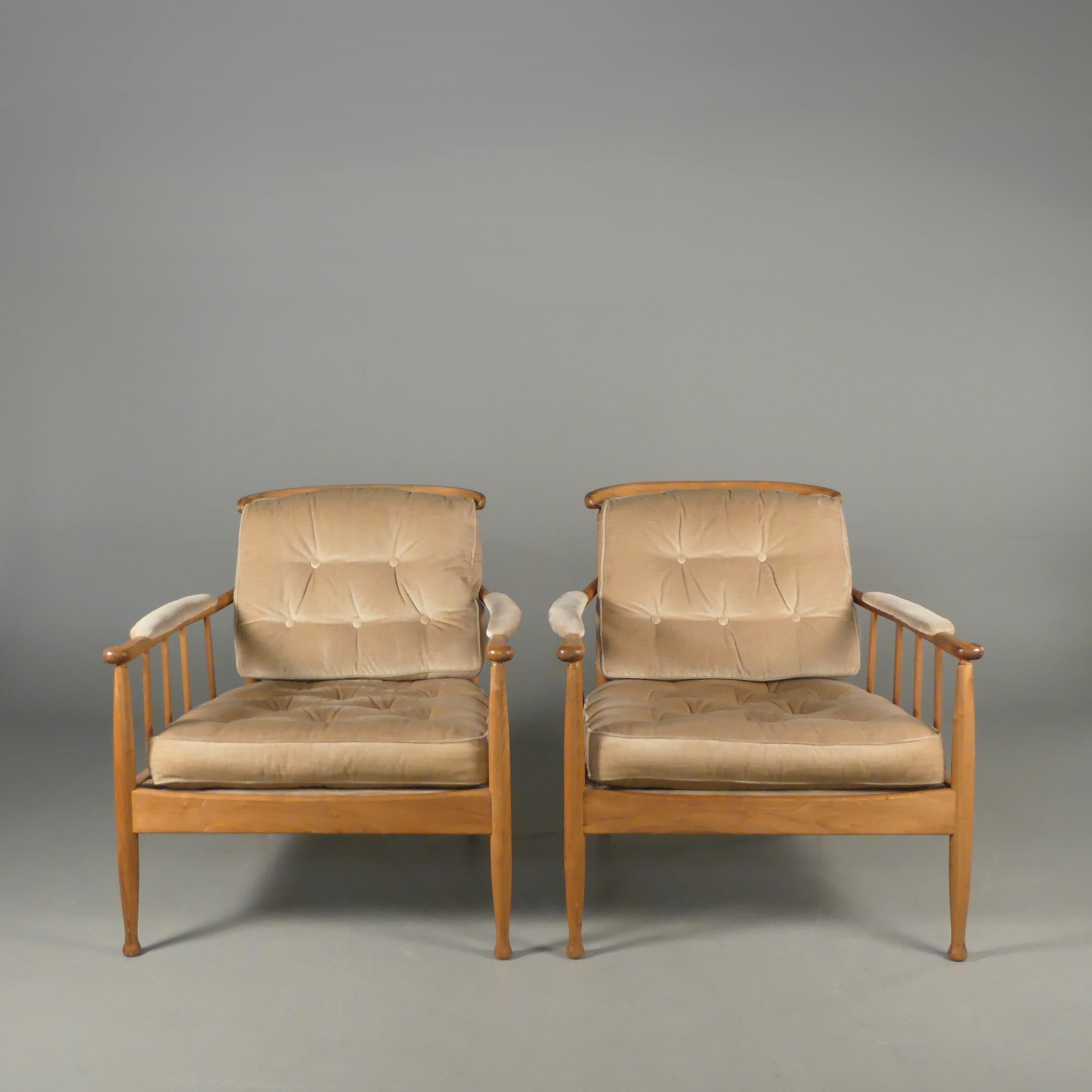 KERSTIN HÖRLIN-HOLMQUIST. fåtöljer, "Skrindan", AB Olof Persson, OPE möbler.