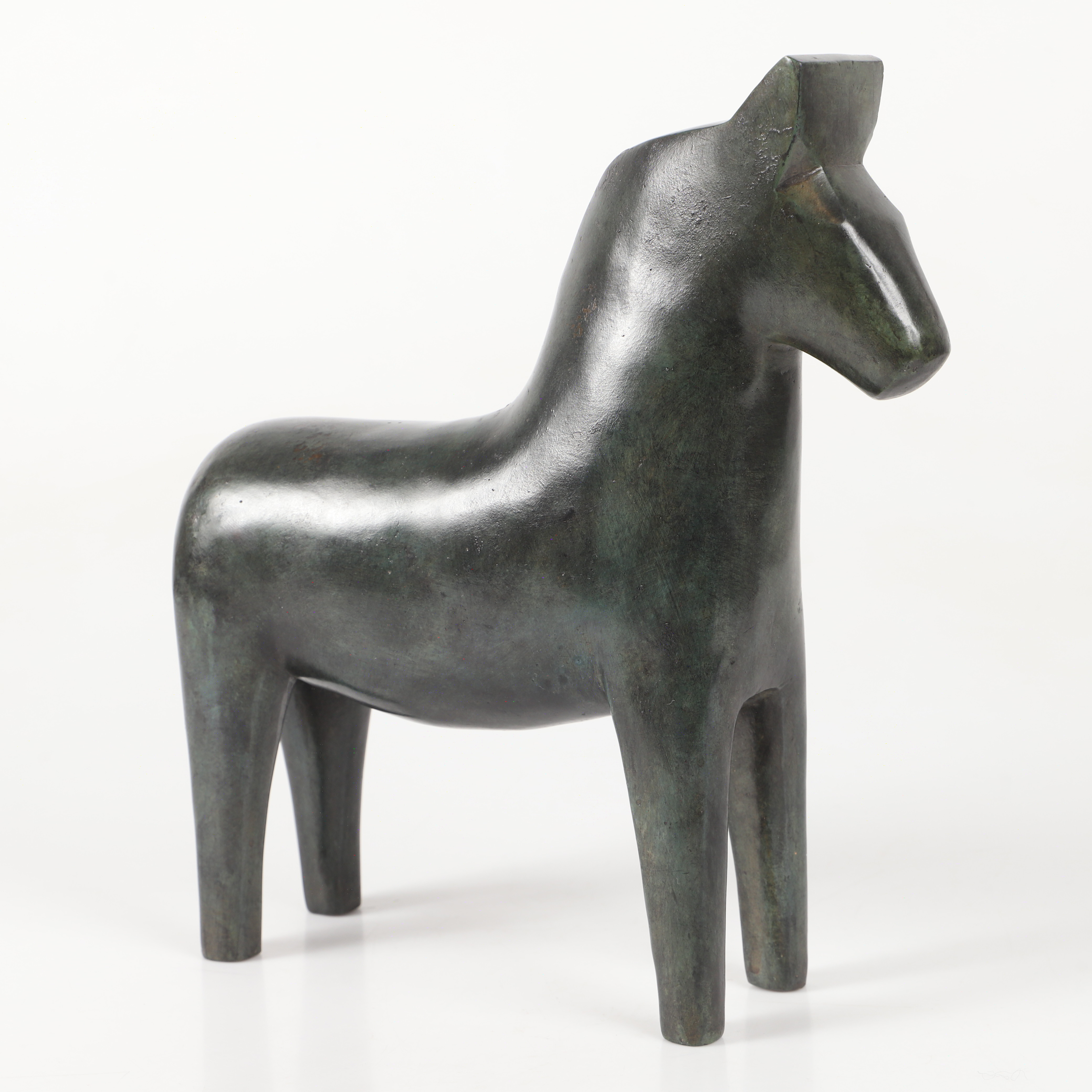 ANDREAS WARGENBRANT. Skulptur, "Viking", grönpatinerad brons, gjutarstämpel och gjutarsignatur.