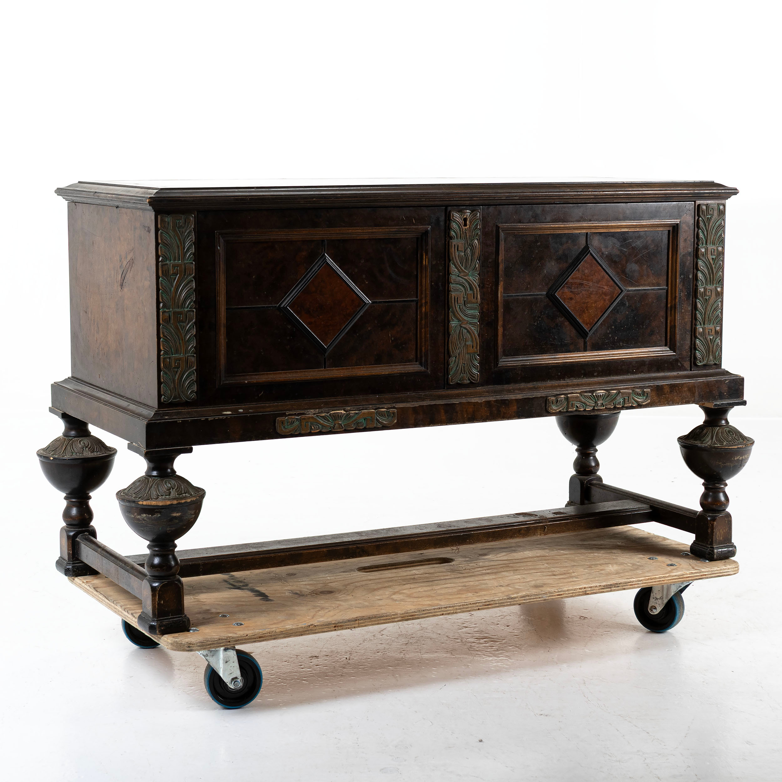 BYRÅ, med fällbar klaff, bonad björk, 1900-talets första hälft.