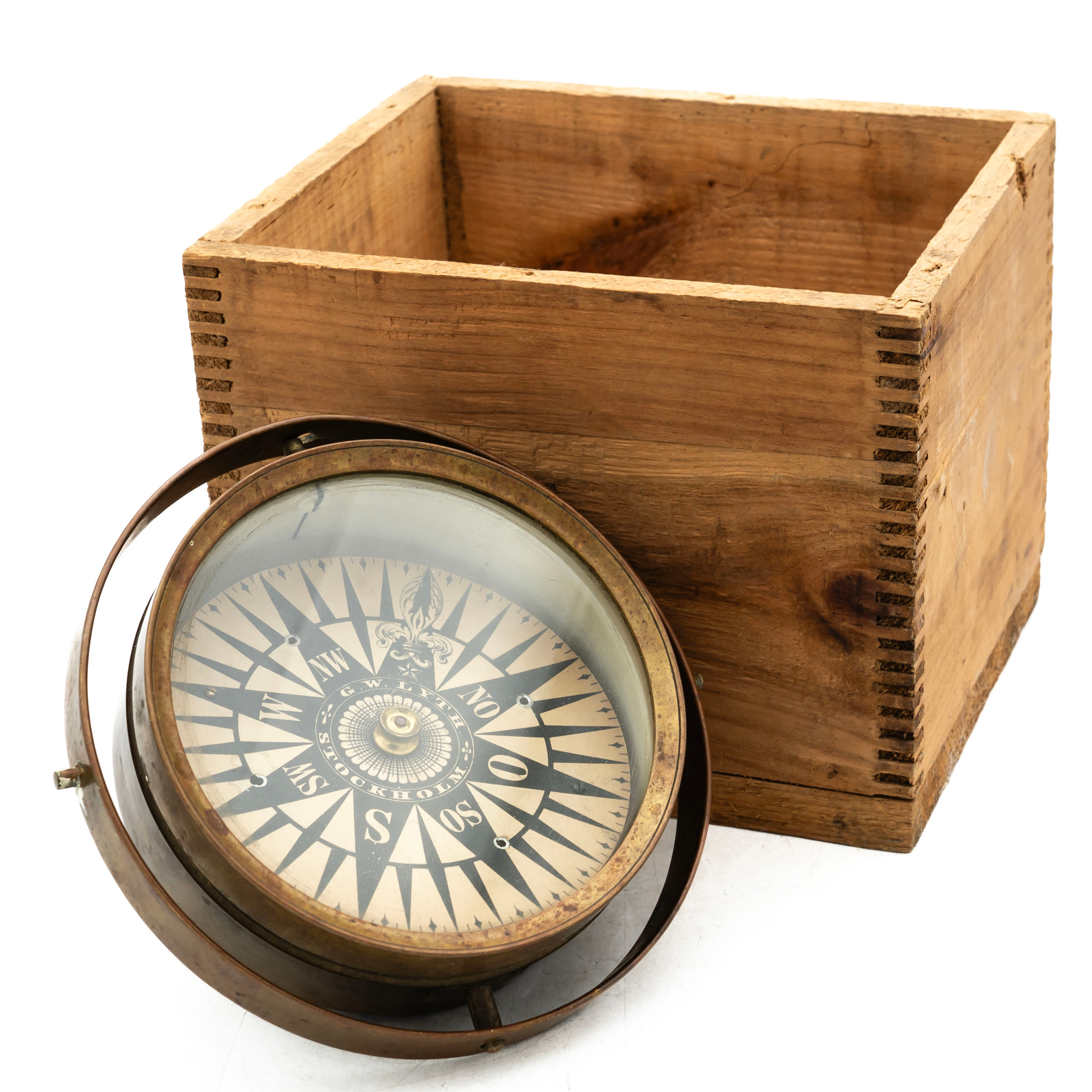 KOMPASS/GW LYTH STOCKHOLM, mässing, med medföljande trälåda.