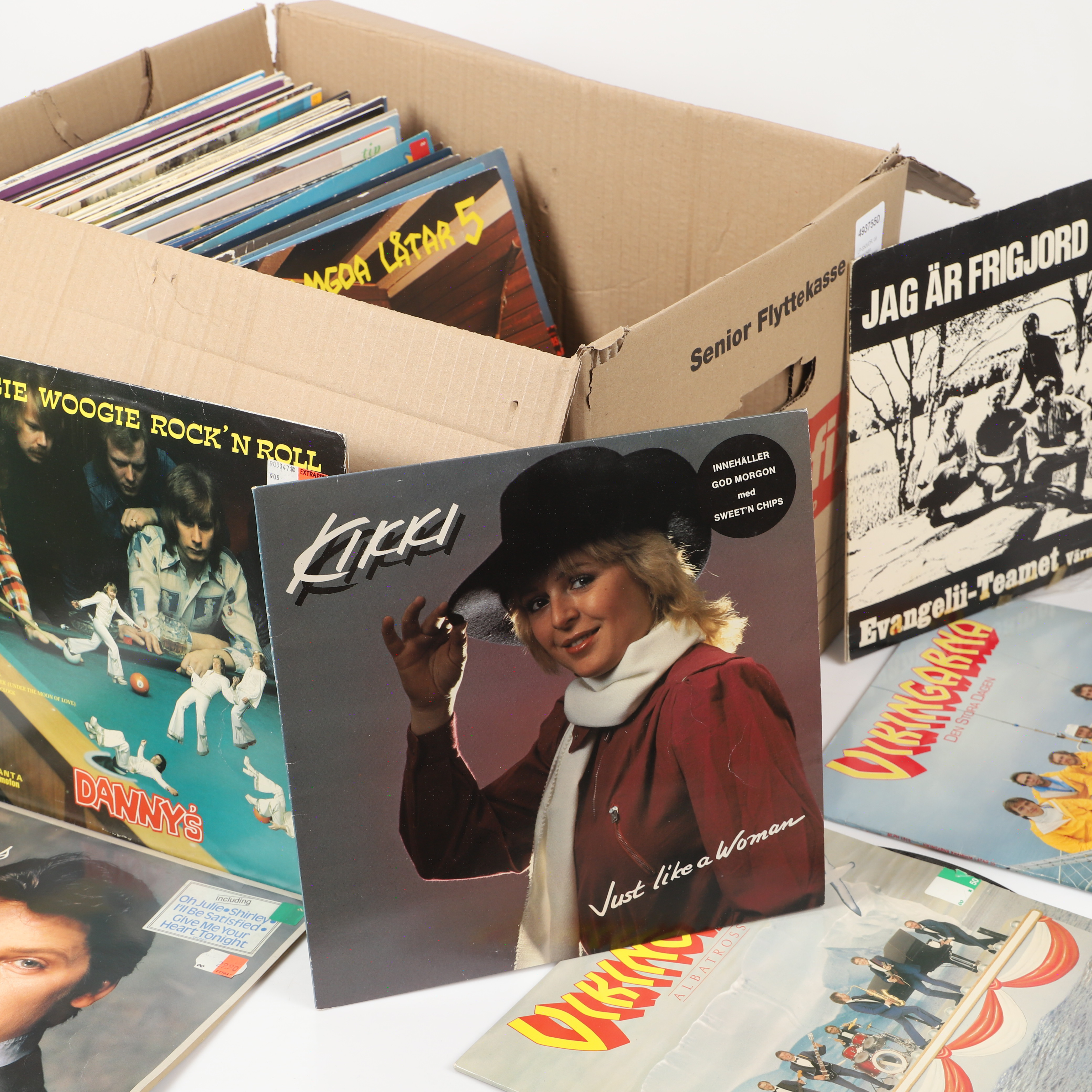 LP-SKIVOR, ca 60 stycken, blandade artister och genrer.