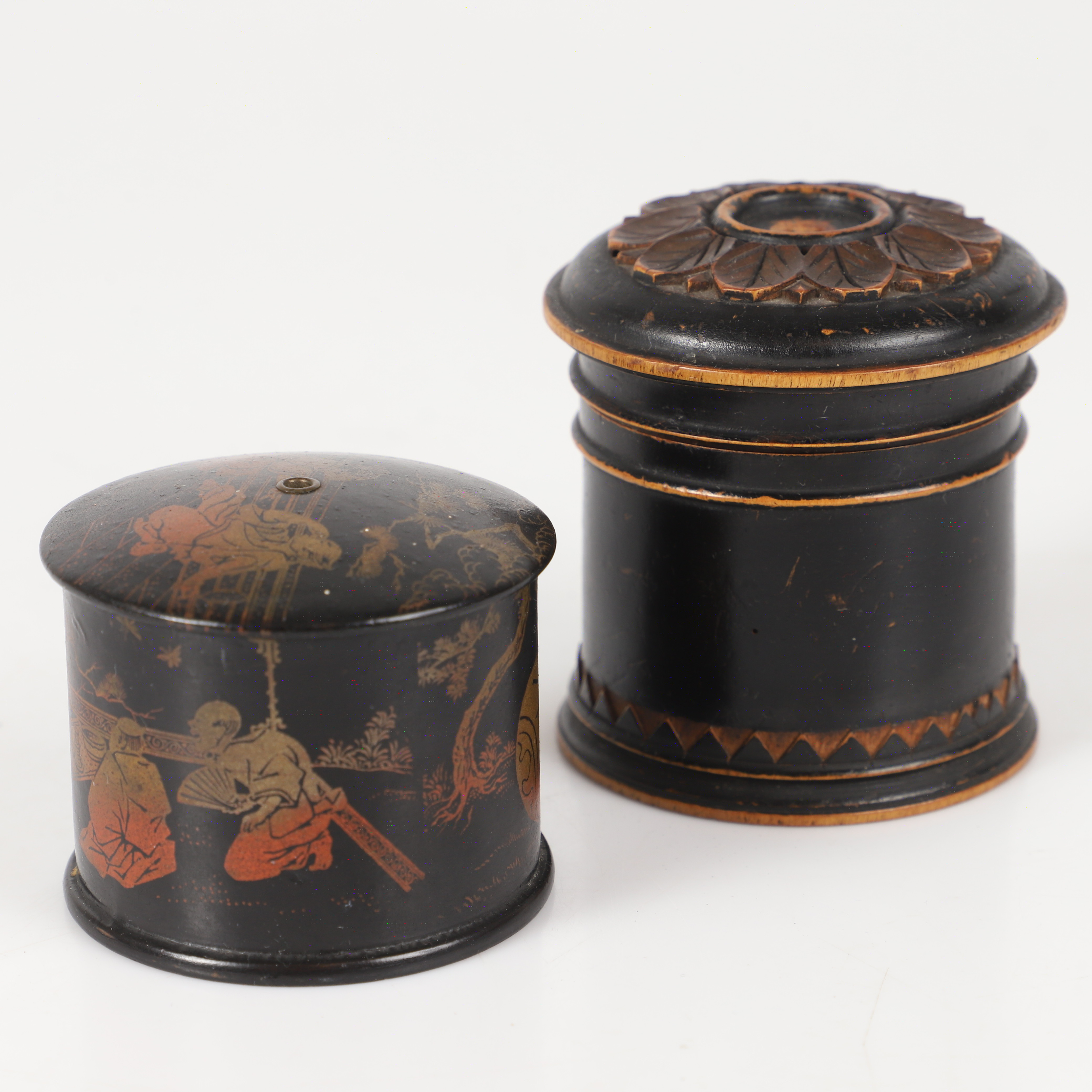 TRÅDASKAR, 2 stycken, trä/lackarbete, bl. a. Kina, 1800/1900-tal.