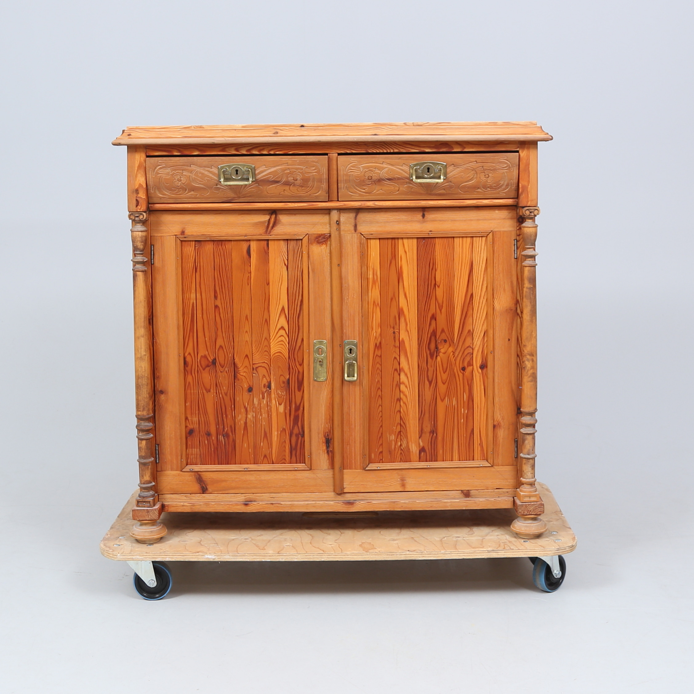 SKÄNK, furu, tidigt 1900-tal.