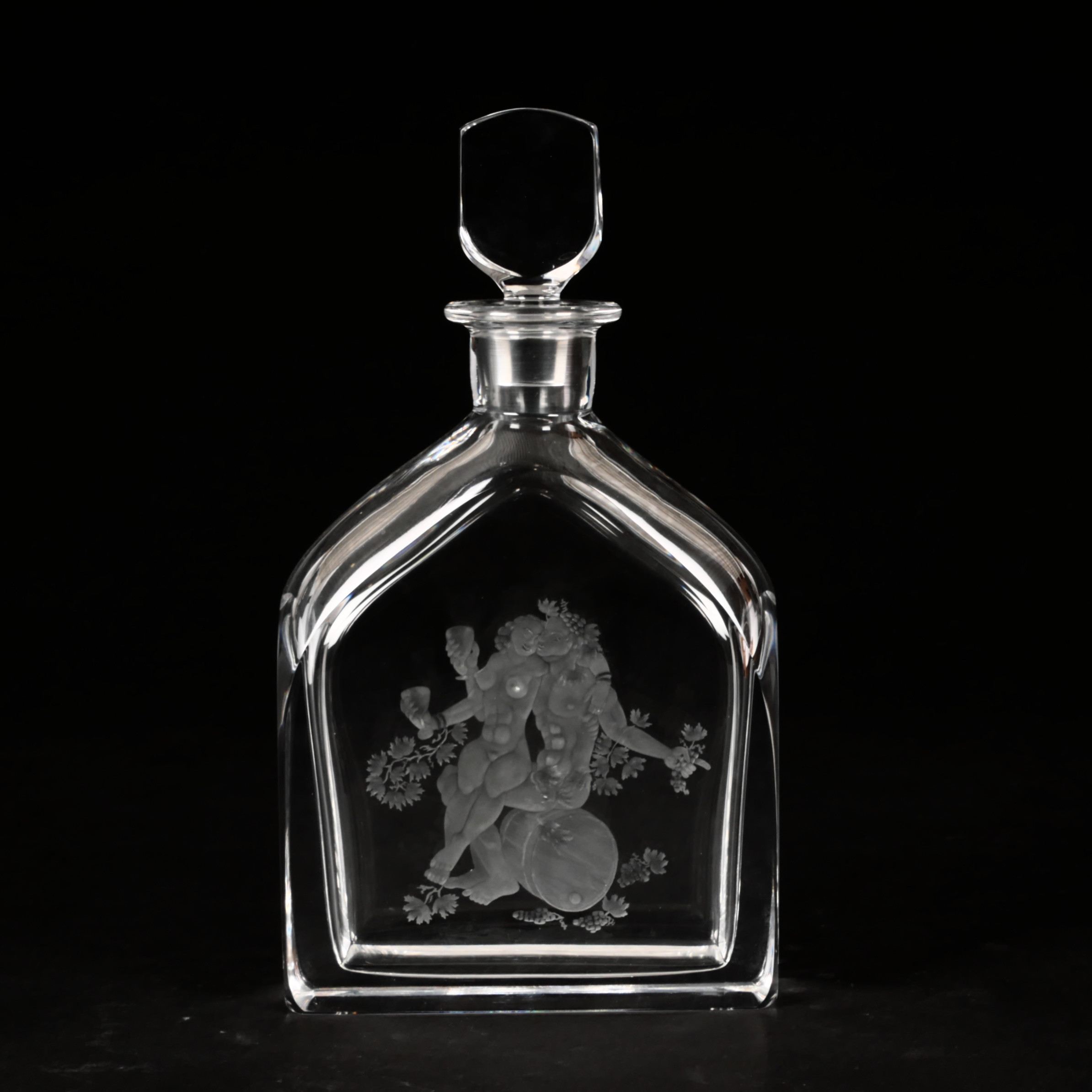 NILS LANDBERG. Karaff, graverat glas, Orrefors, signerad.