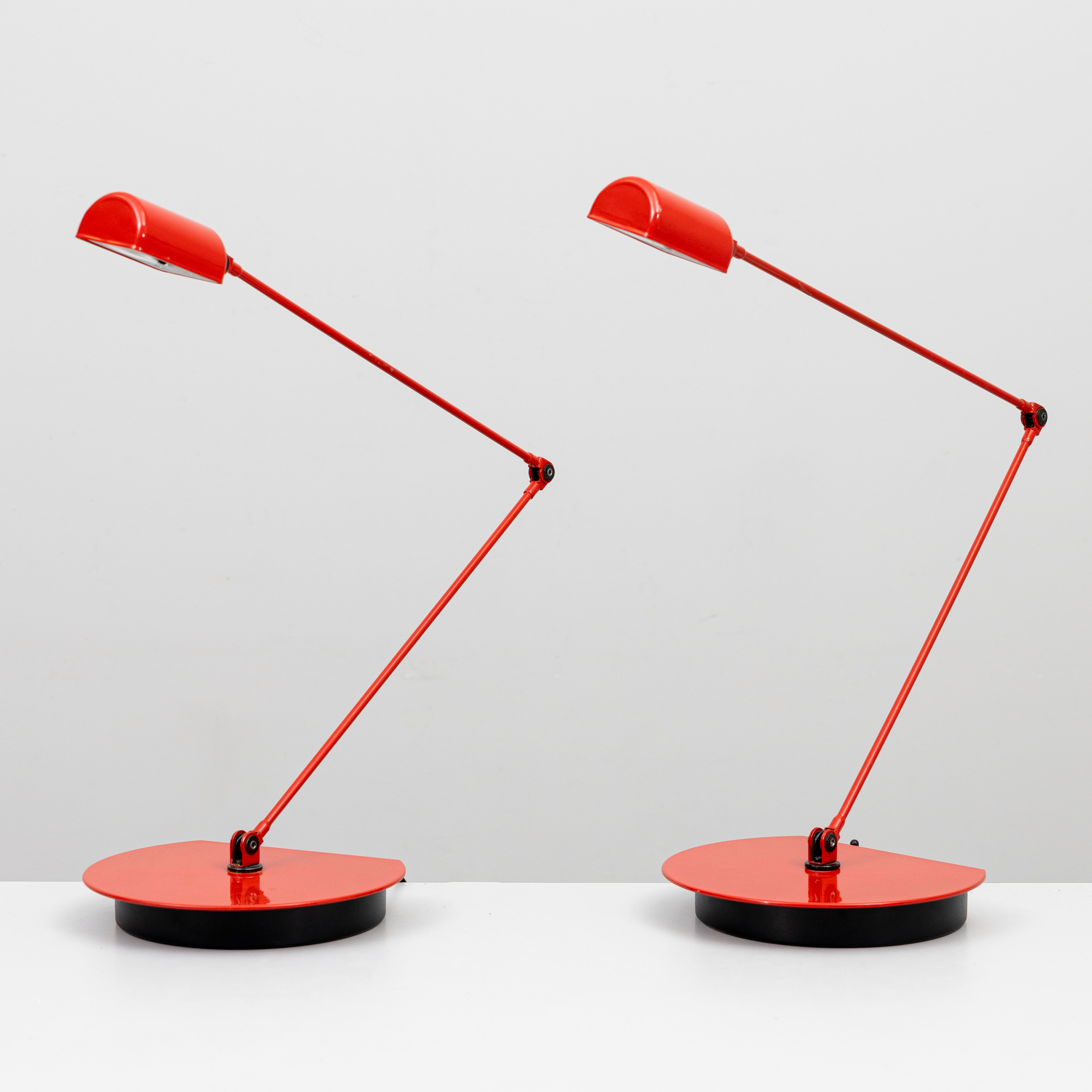 BORDSLAMPOR, ett par, ”Cloe Tavolo”, design T. Cimini & M. de André, Lumina Daphine kollektion, Italien.