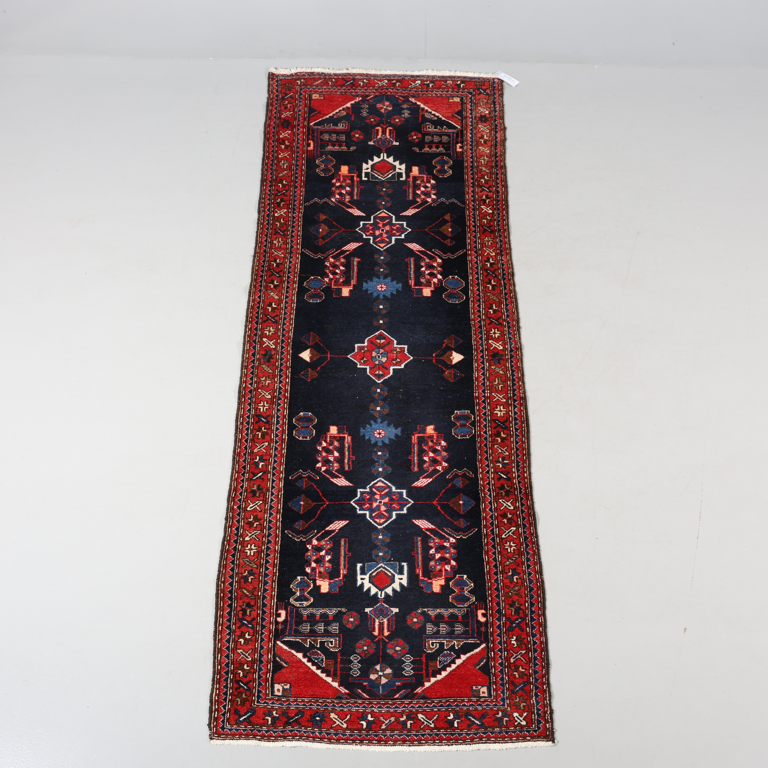 GALLERIMATTA, handknuten, persisk, 104x290 cm.