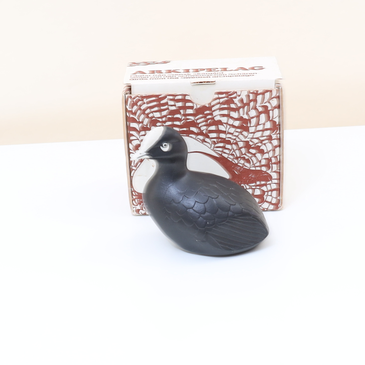 PAUL HOFF. Figurin, i form av fågel, Gustavsberg.