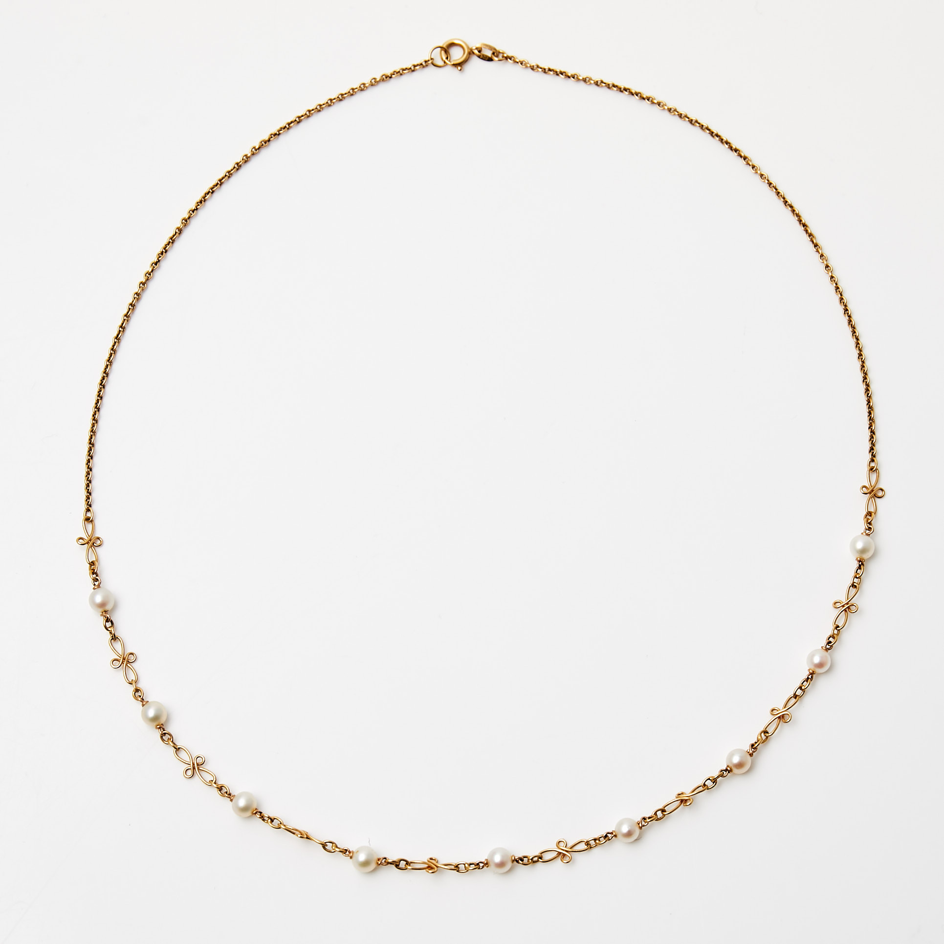 HALSBAND, 18 k guld, odlade saltvattenspärlor, svensk importstämpel.