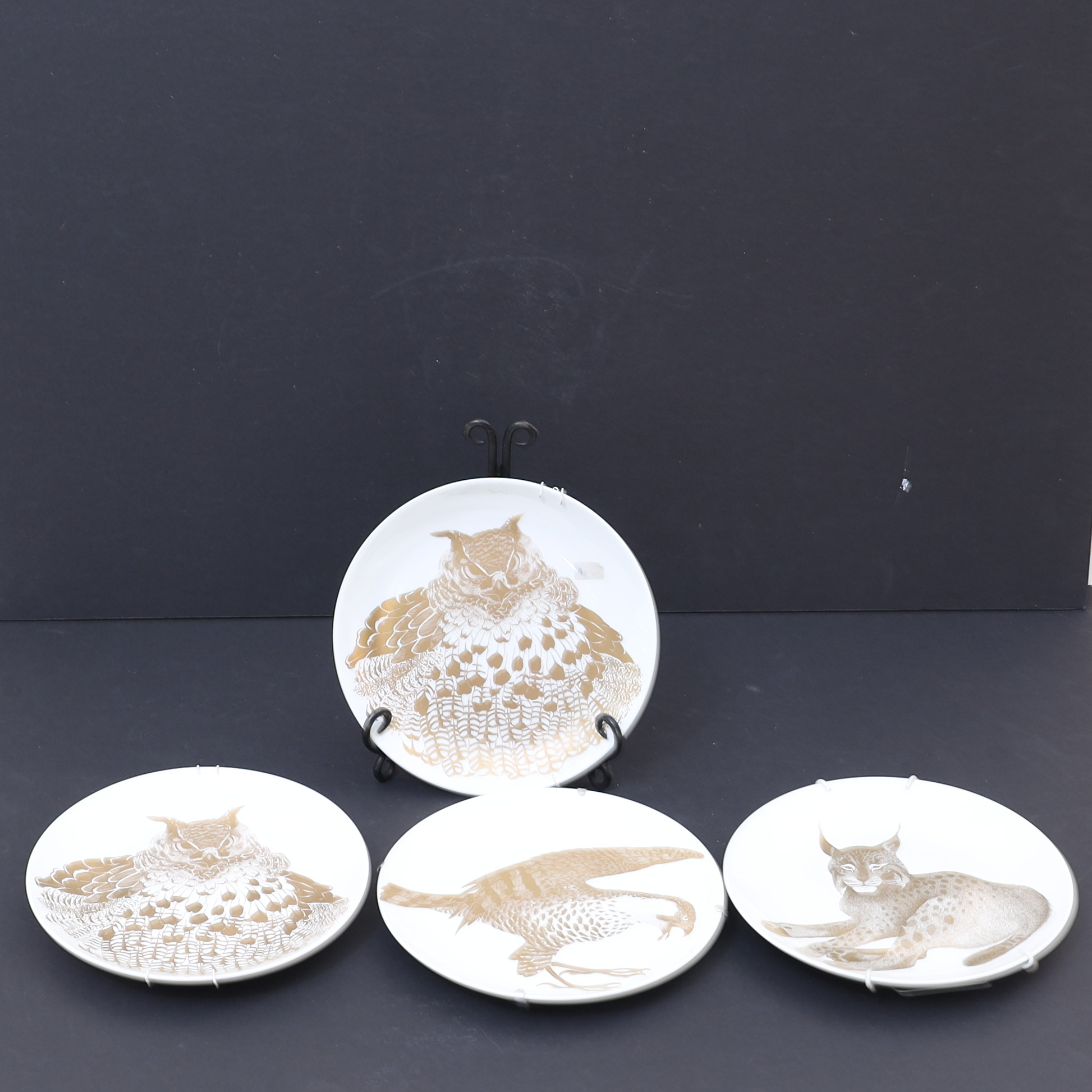 PAUL HOFF. Samlartallrikar 4st, "Arter i fara".