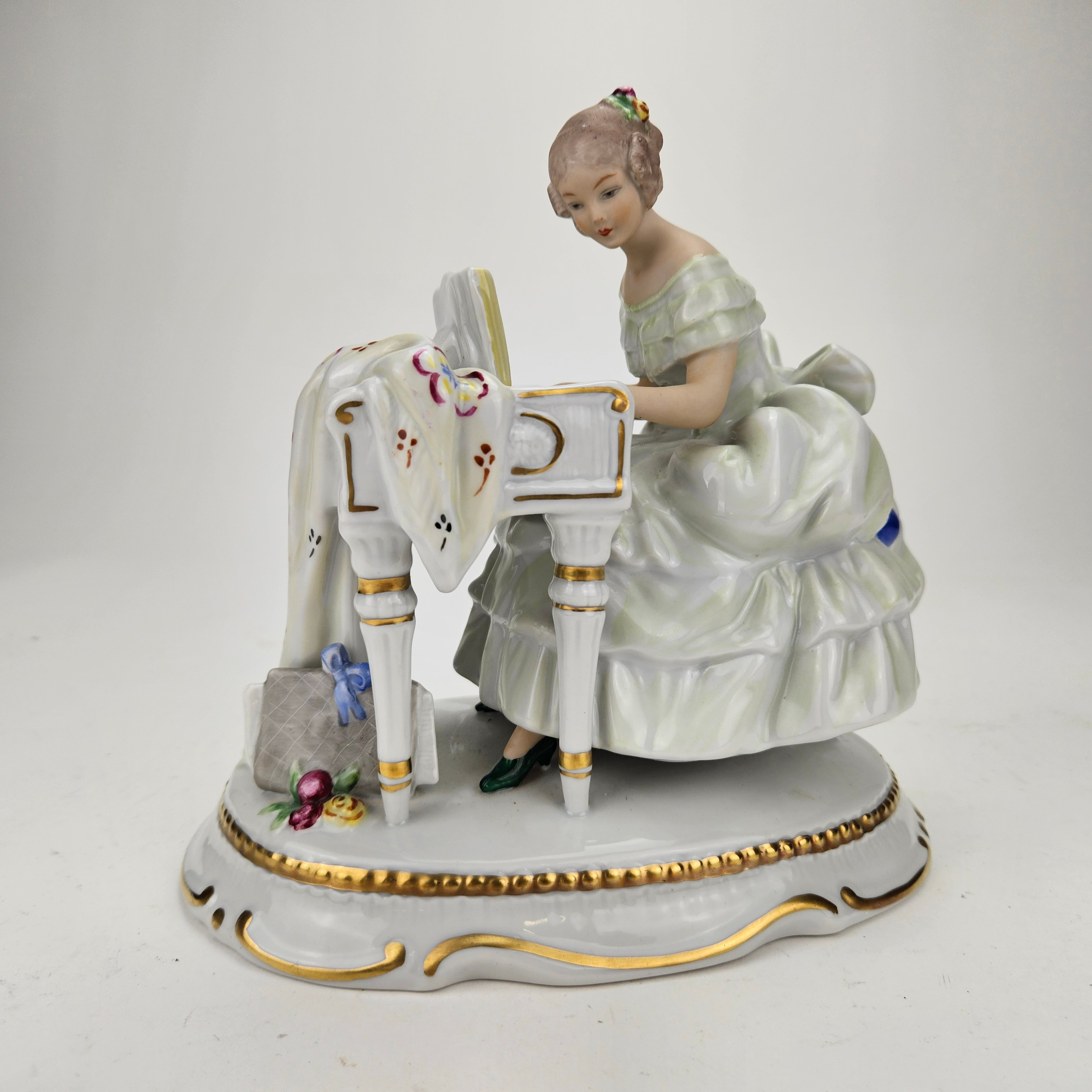 FIGURIN, porslin, Wallendorf, Tyskland.