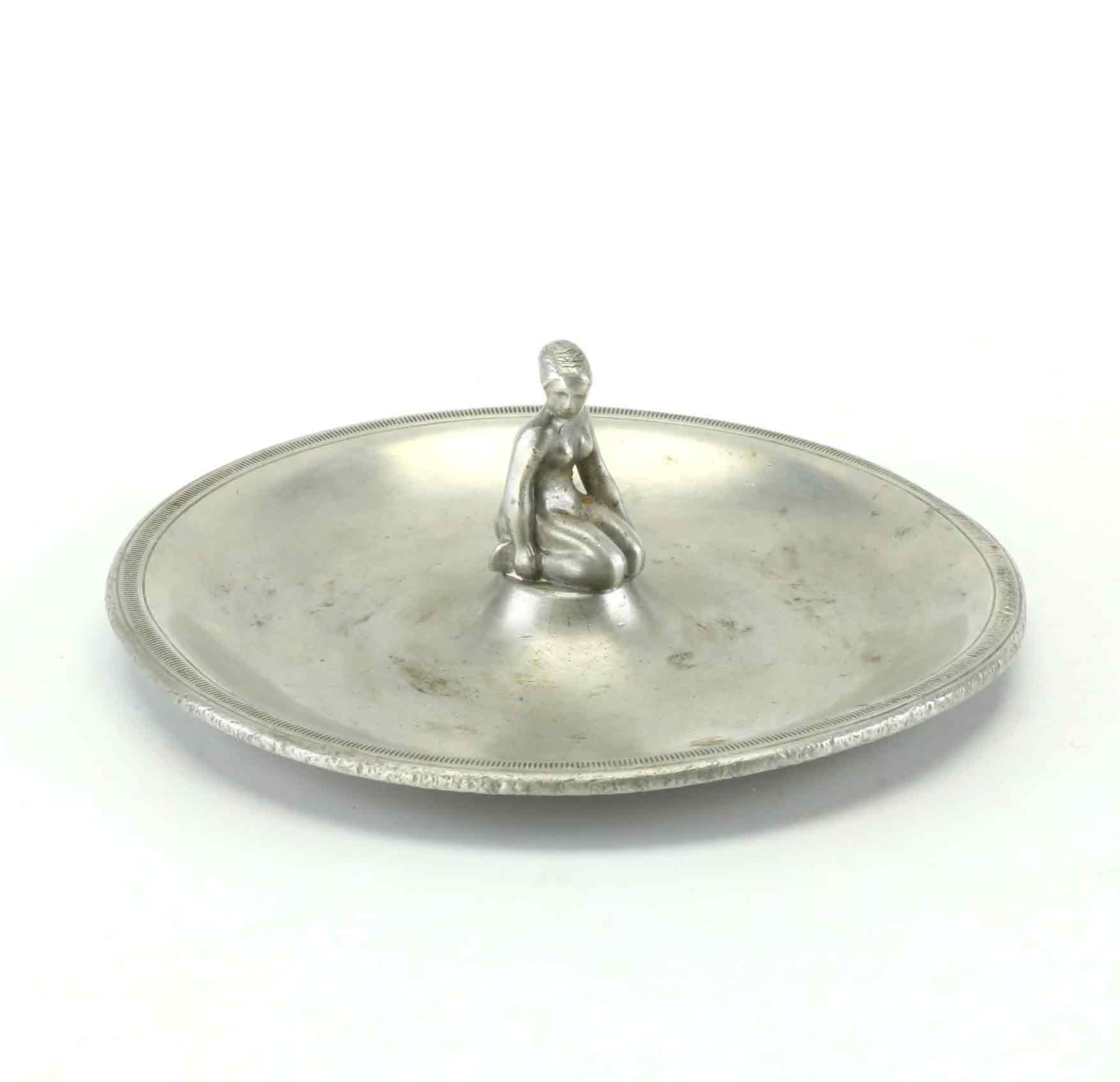 JUST ANDERSEN. Tennfat, Art Decó, sittande kvinna, Danmark, 1930-tal.