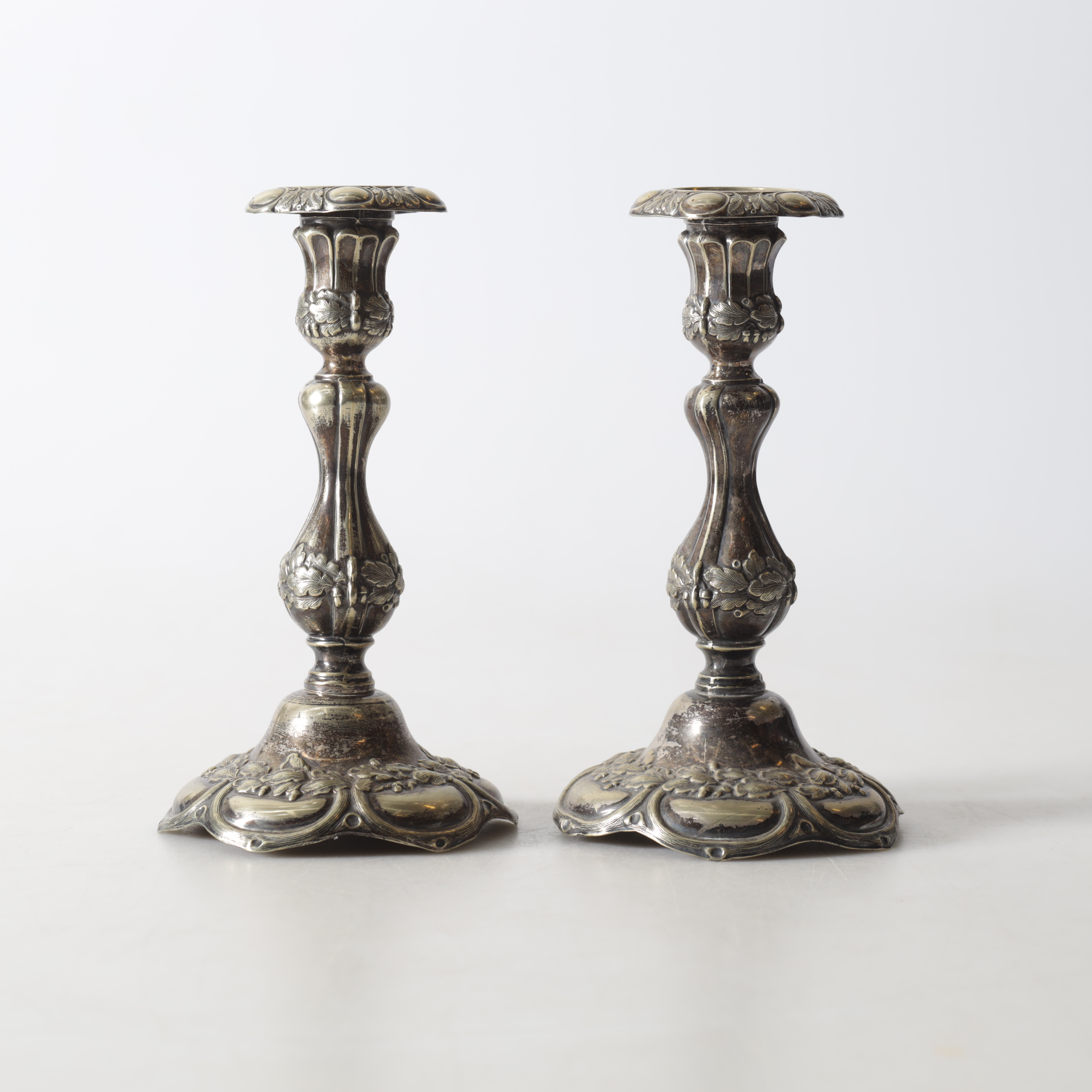 LJUSSTAKAR, 1 par, nysilver, jugend, 1900-talets början.